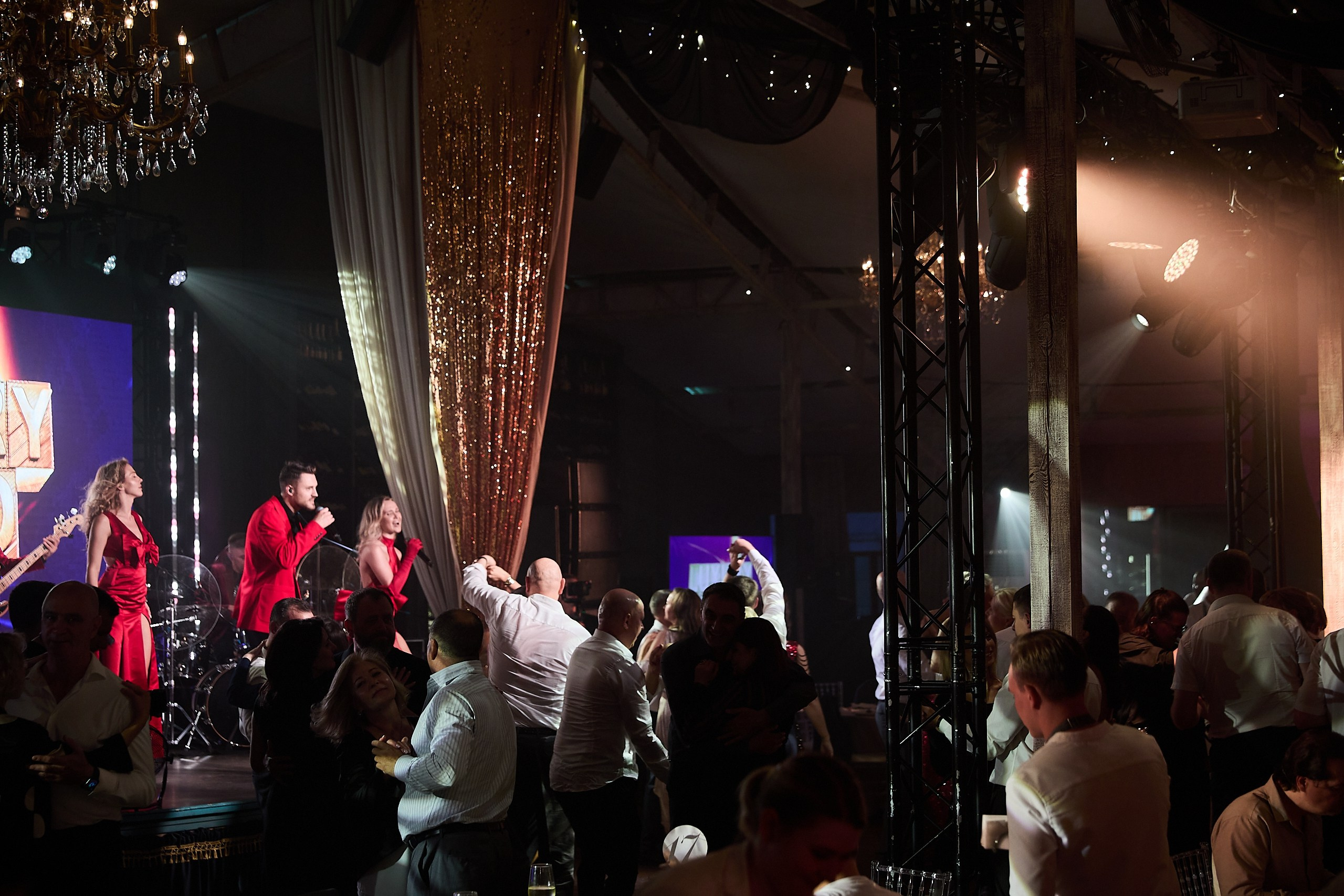 Dmitry and Daria's. Фотограф и Видеограф в Москве. Олег Корушев