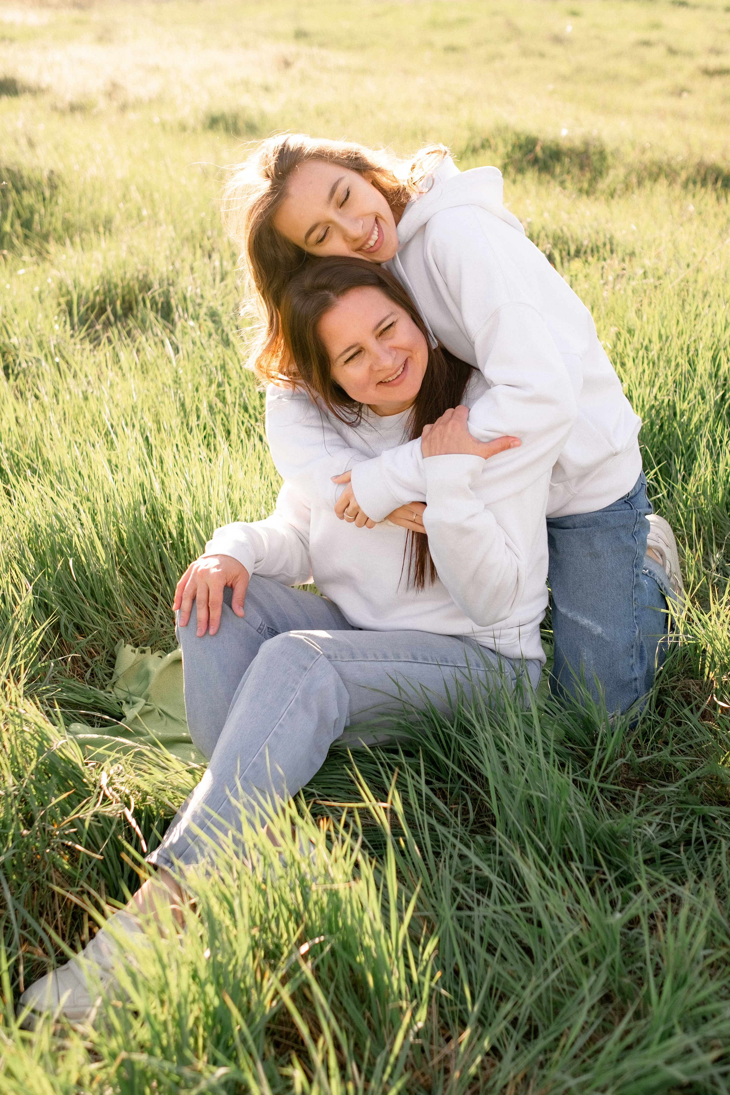 Фотосессия для мамы и дочки на природе. Антонина Мезинова фотограф Михайловка и Волгоград