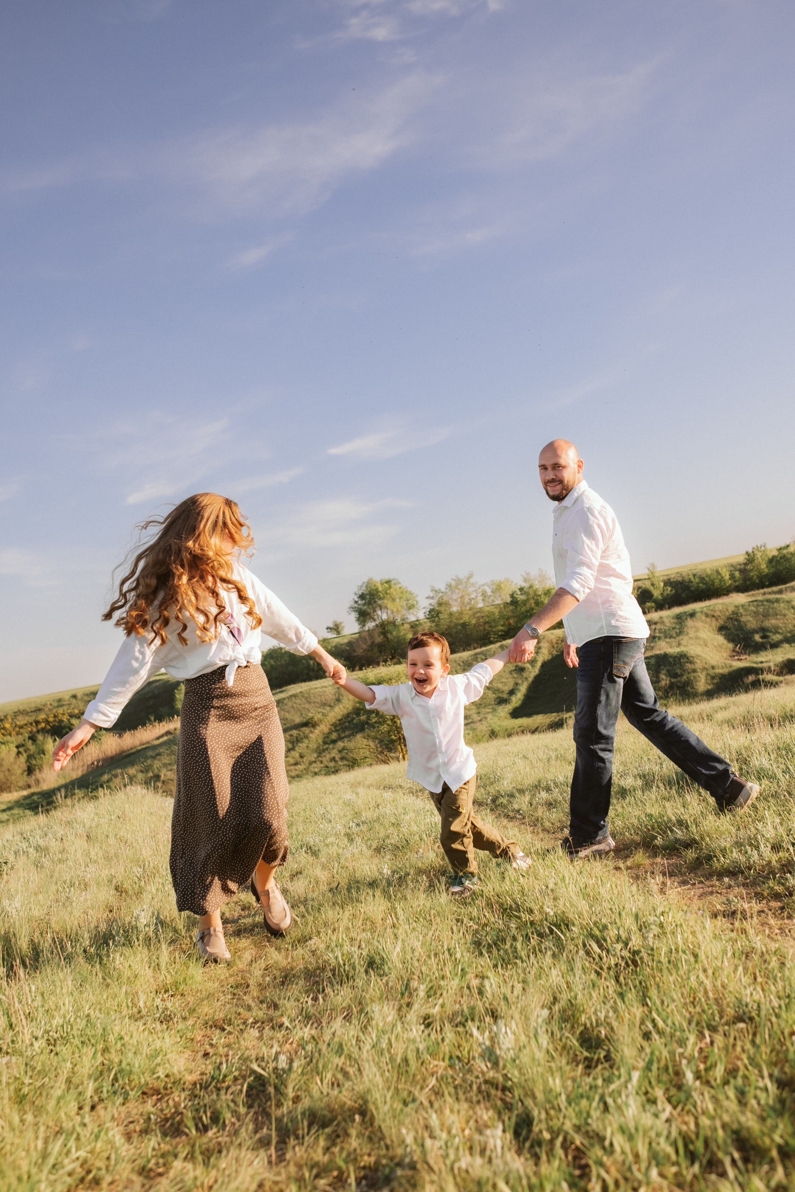 Аня и Дима на речке. Антонина Мезинова фотограф Михайловка и Волгоград