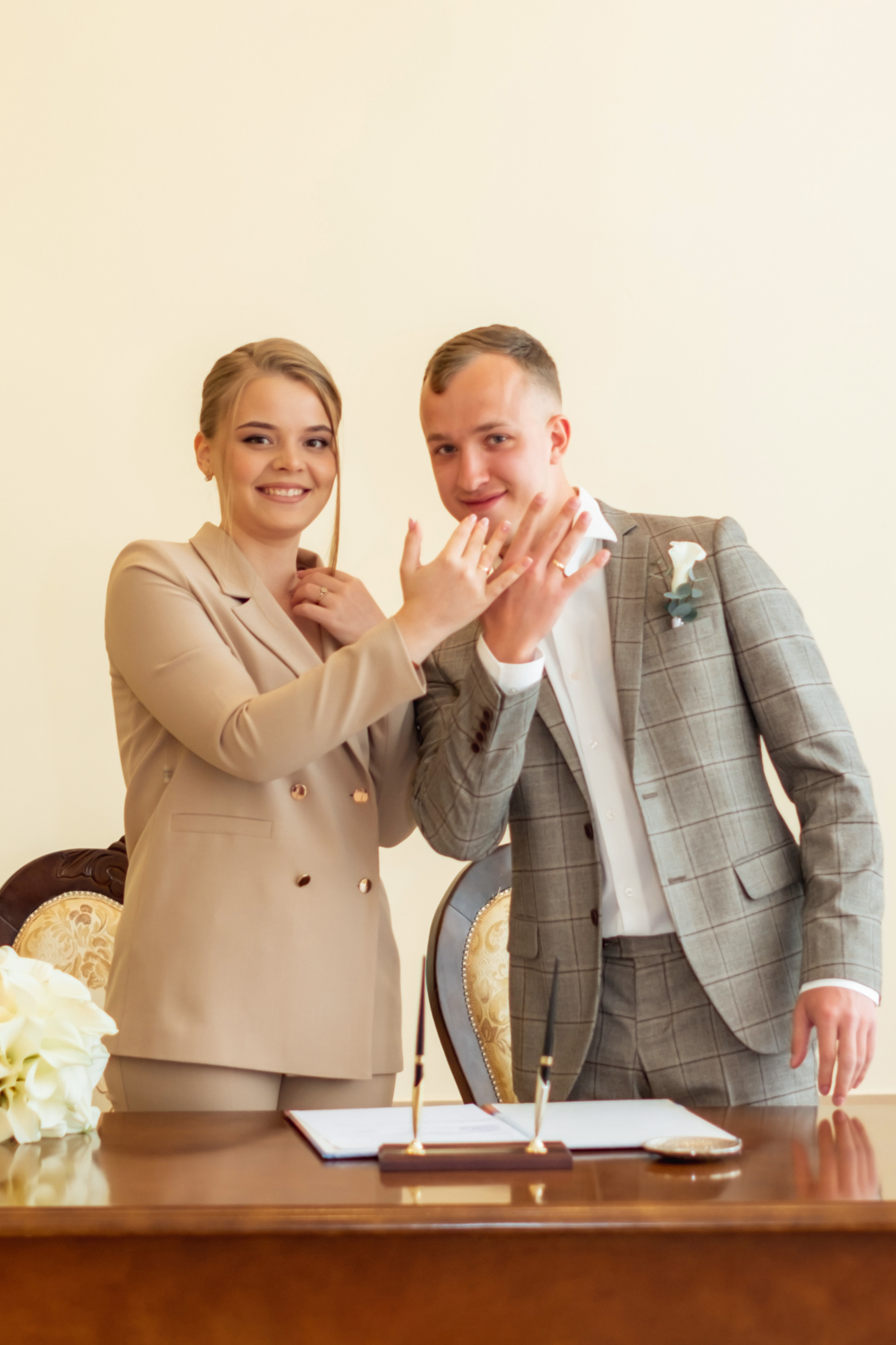 ЗАГС+прогулка. Антонина Мезинова фотограф Михайловка и Волгоград