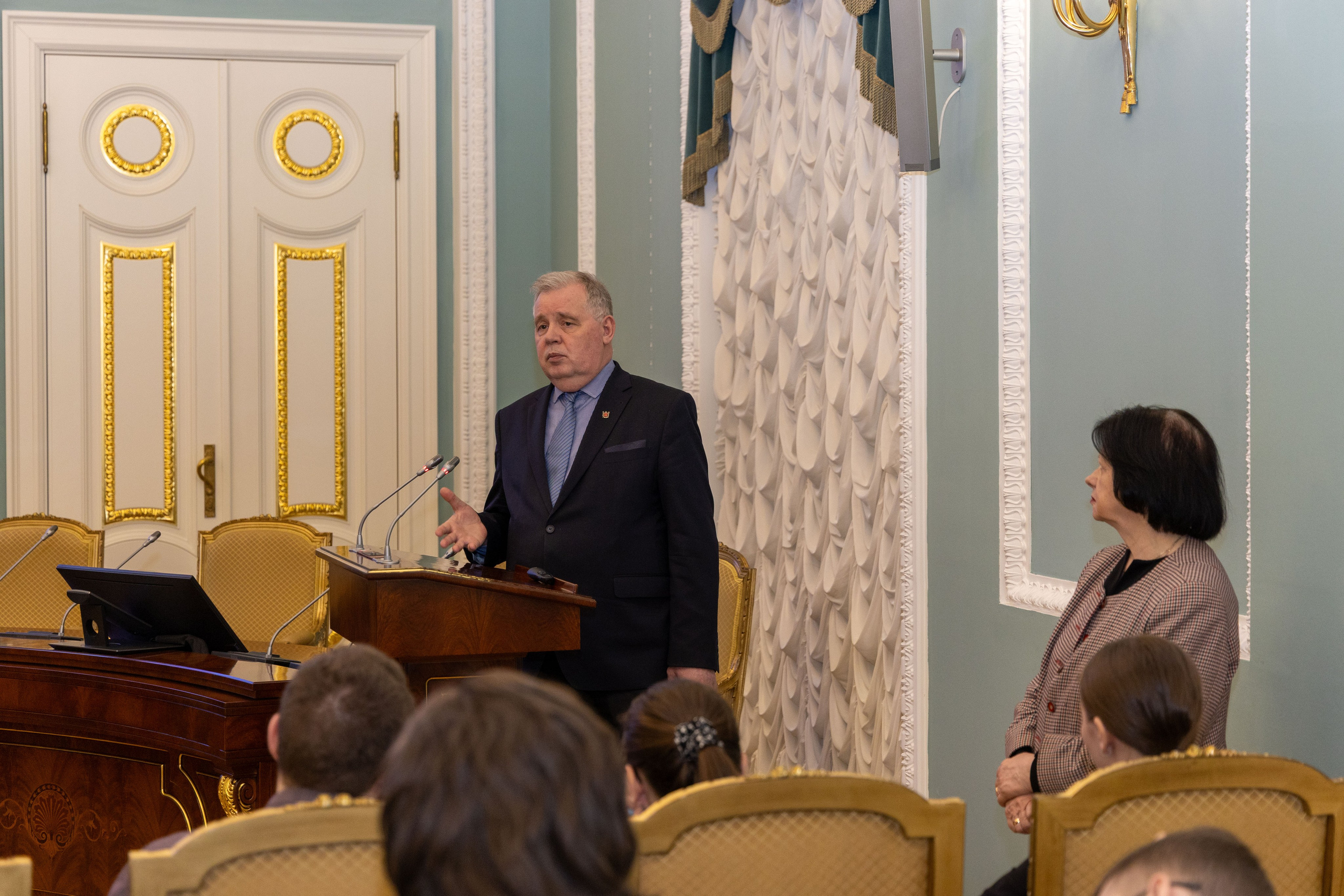 Кружок молодого дипломата. Портретный и семейный фотограф Санкт-Петербург