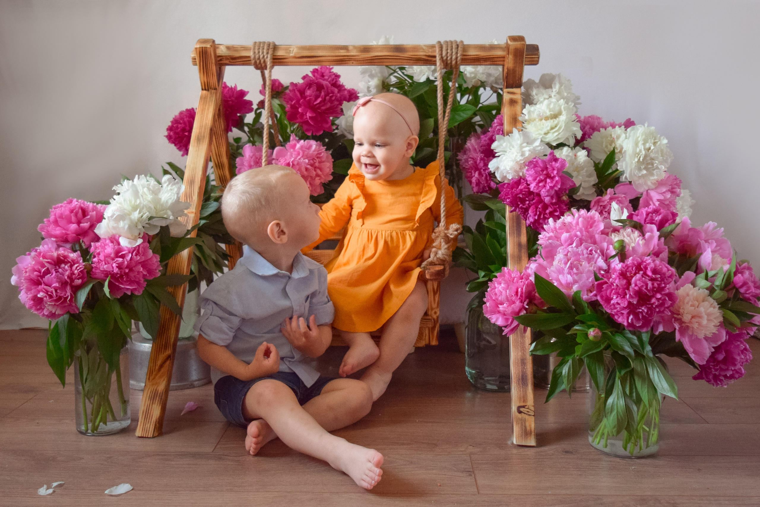 Полина и Даня пионы. Семейный и детский фотограф в Михайловке Татьяна Лестьева