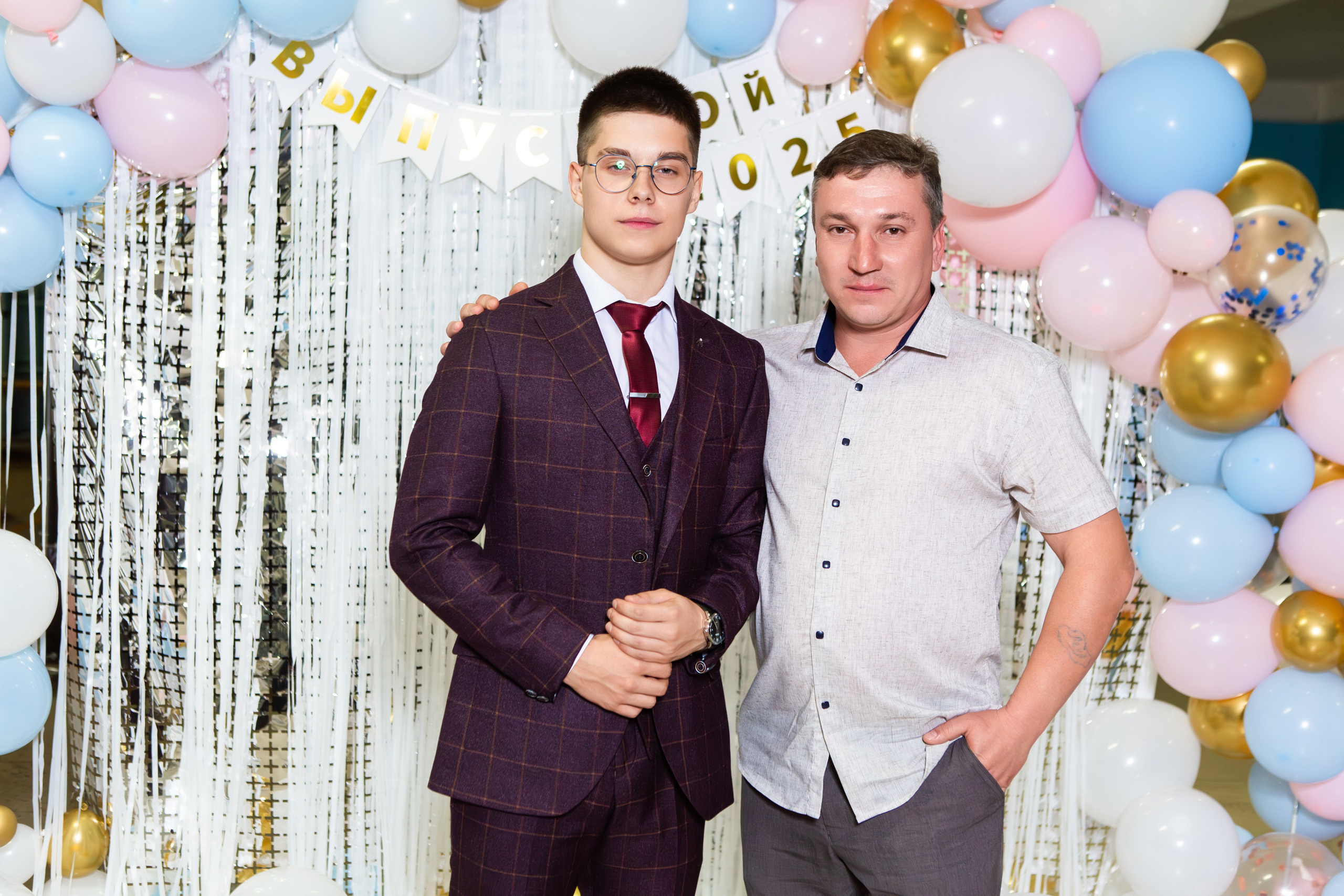 ФОТОСЕССИЯ С РОДИТЕЛЯМИ ВЫПУСКНОЙ 2025 9 ШКОЛА Г.МЦЕНСК. Профессиональный фотограф в Мценске и Орловской области