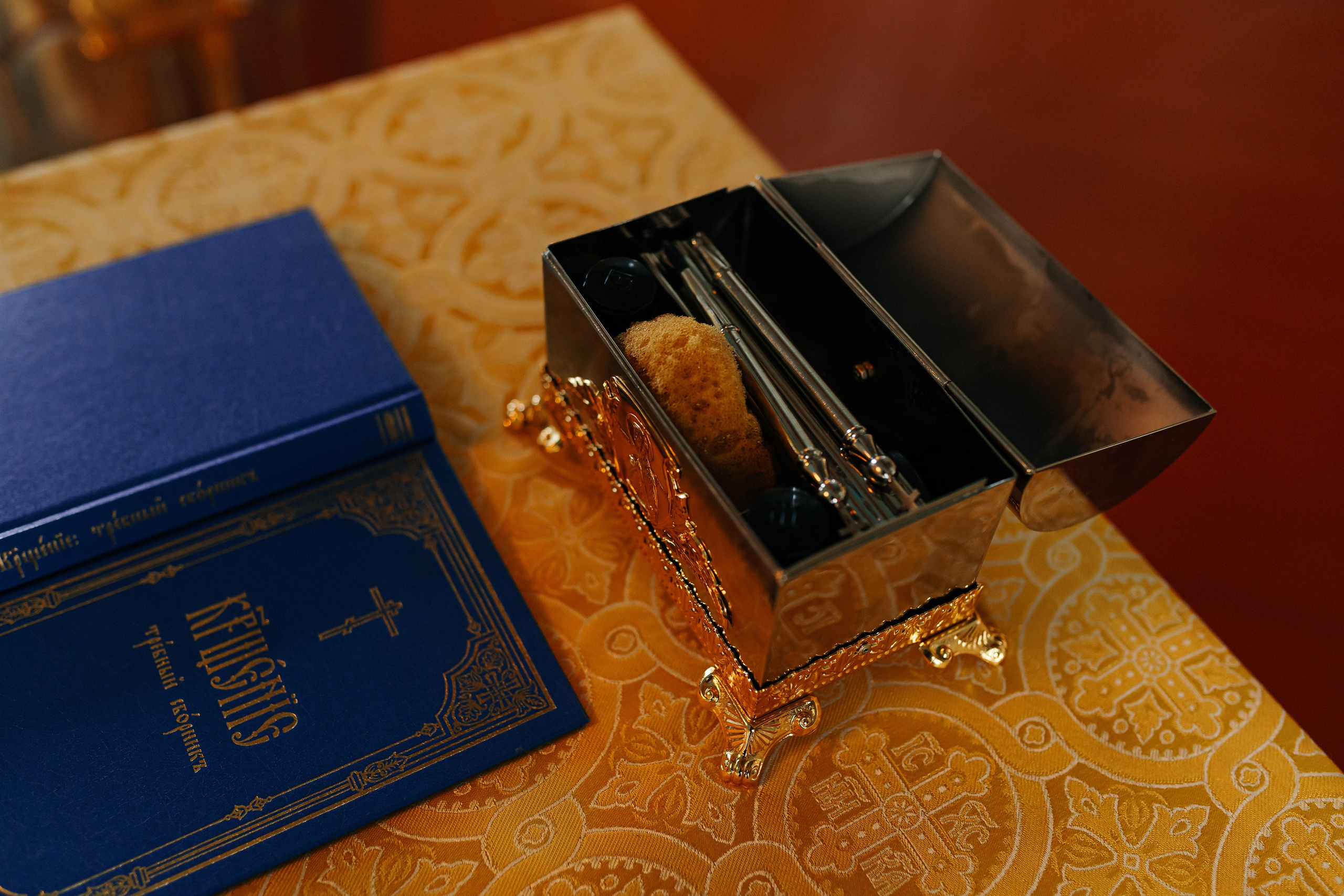 Фотосъемка крещения. Фотограф Ким Наталья в Красноярске