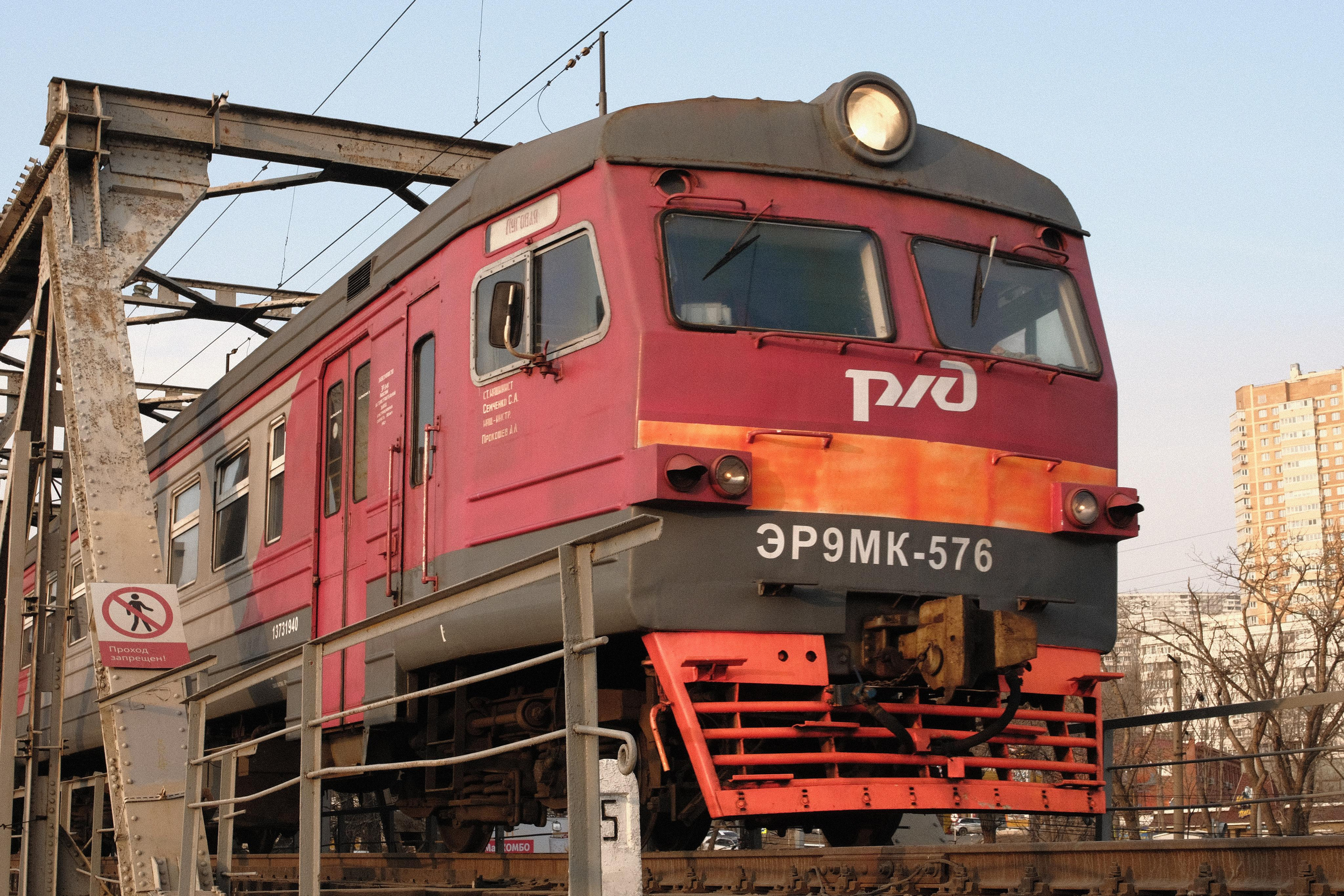 Железная дорога. Фотограф портретный архитектурный лавстори будуар Санкт-Петербург Виктор Иванов