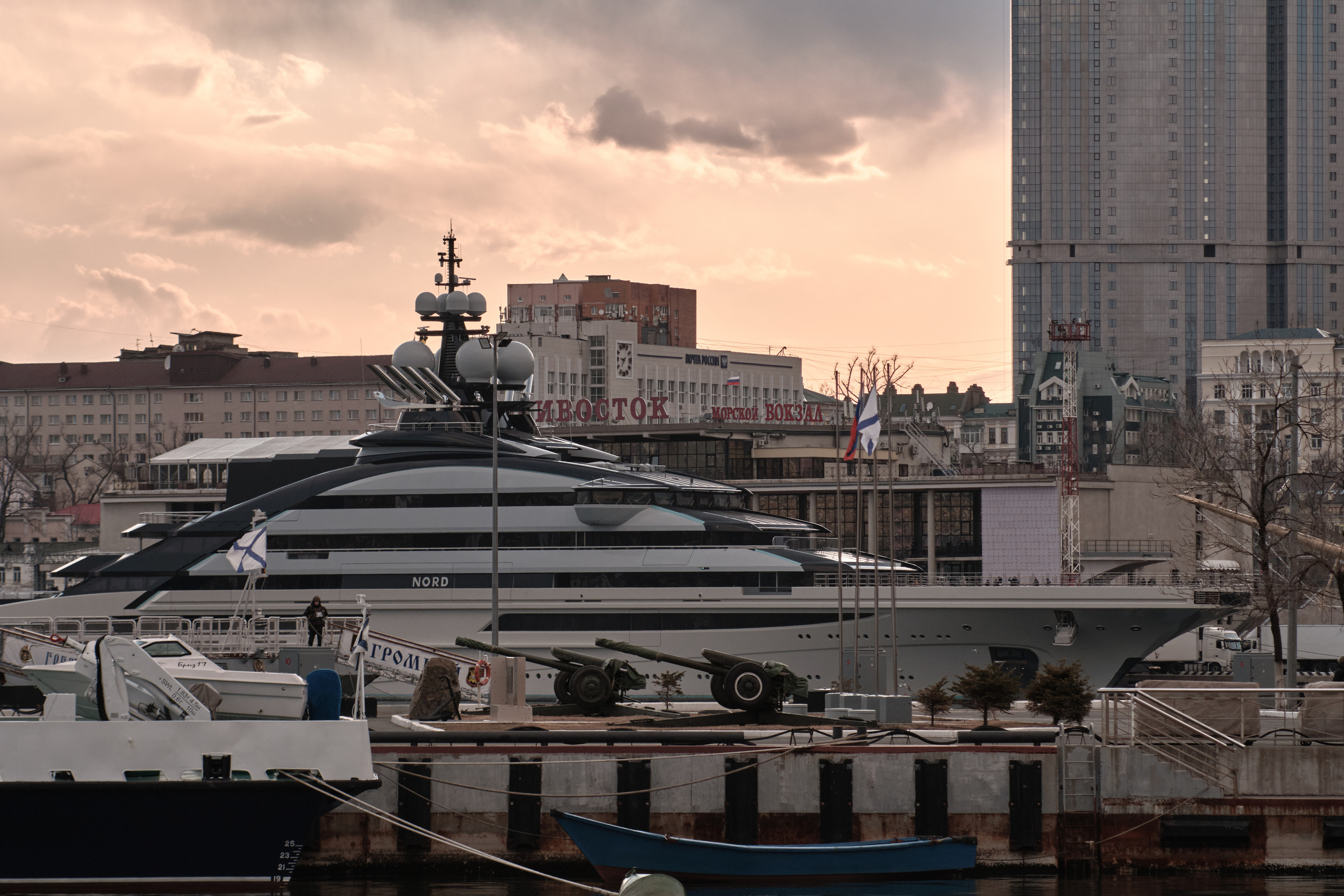 Владивосток. Фотограф портретный архитектурный лавстори будуар Санкт-Петербург Виктор Иванов