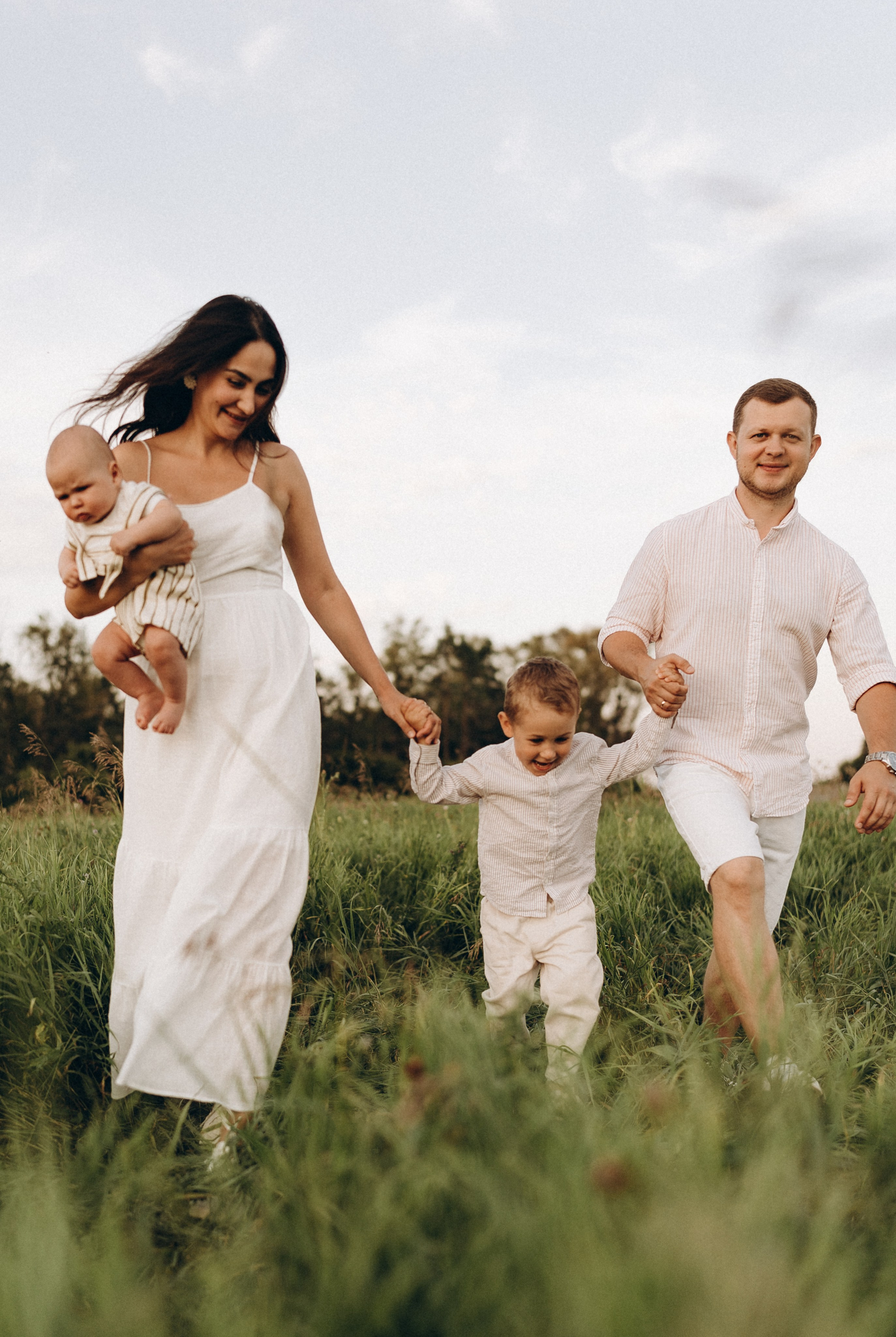 В поле. Семейный и домашний фотограф в Уфе Ирина Гарасюта