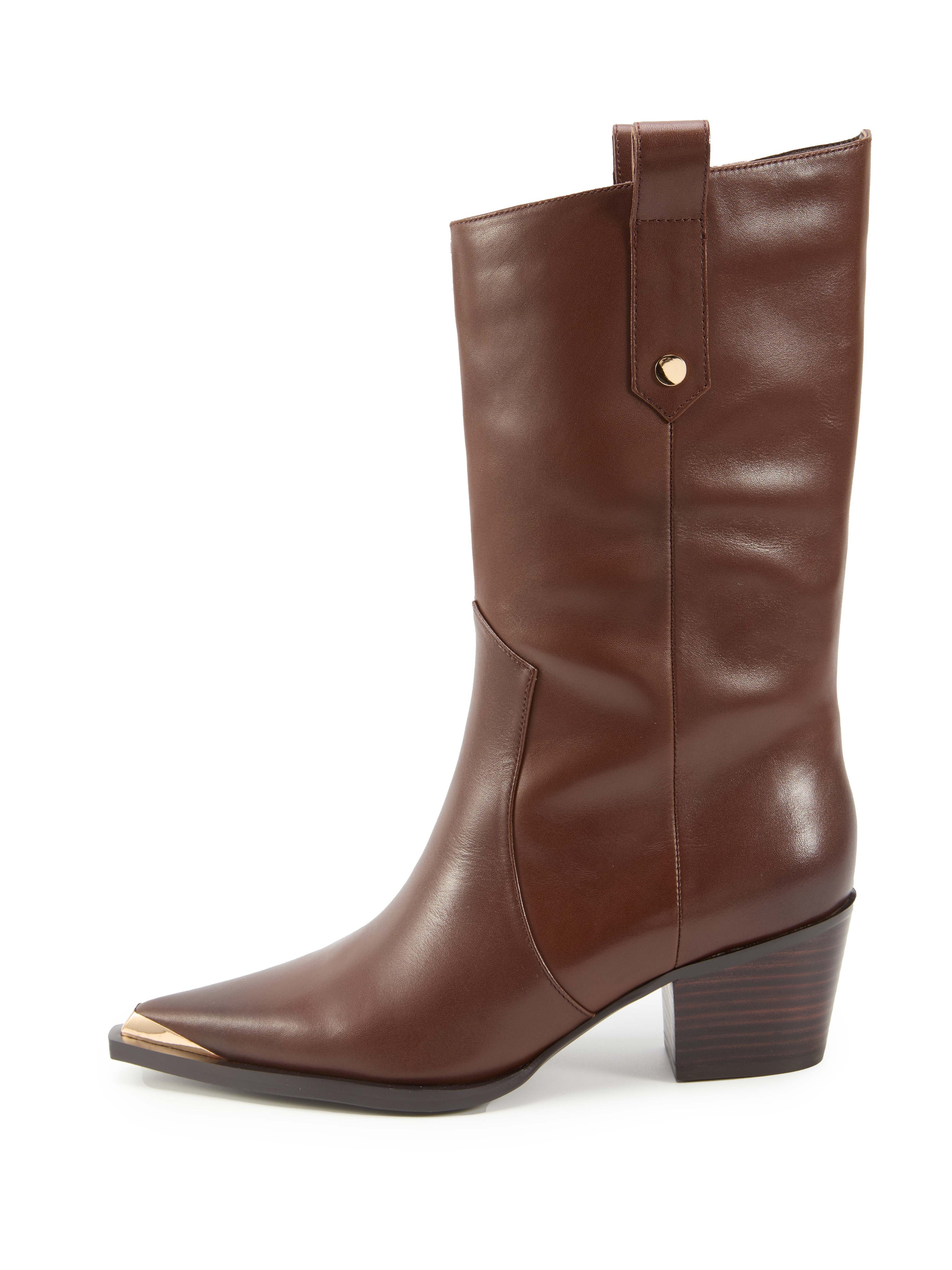 Каталожная фотография обуви. Фотограф в Москве Егор Гончаров