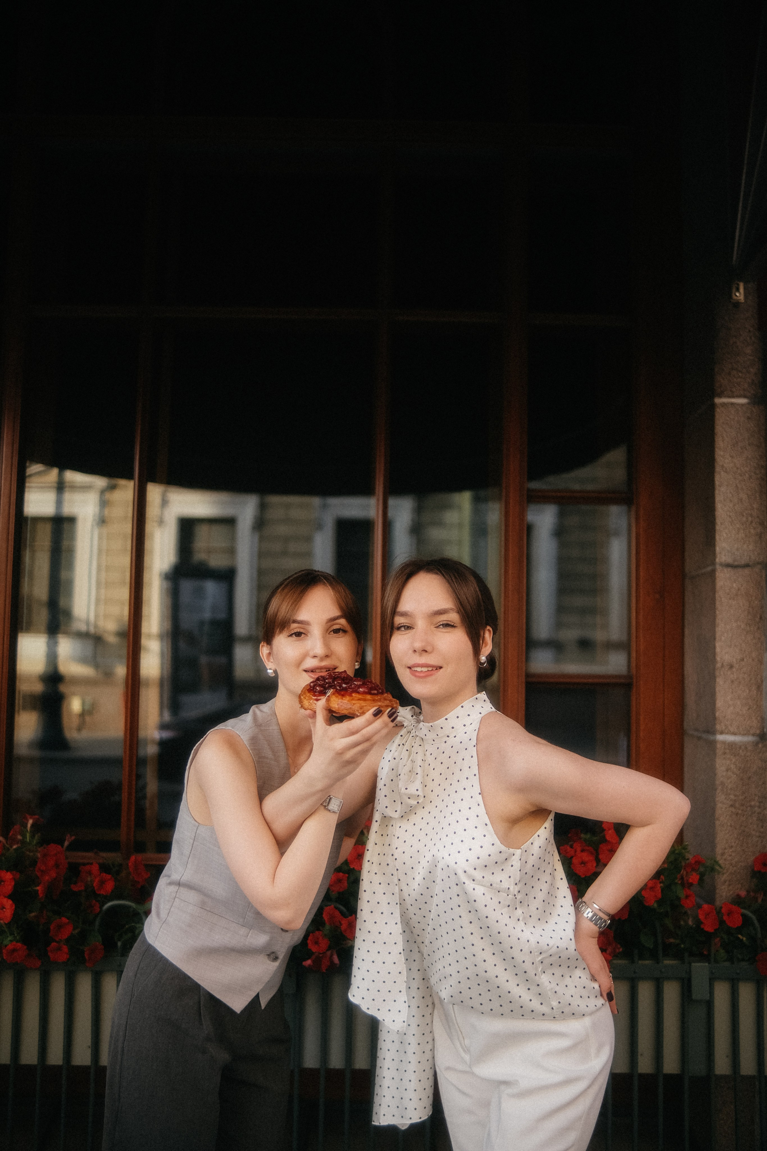 Света & Даша. Phdkvmr.ru