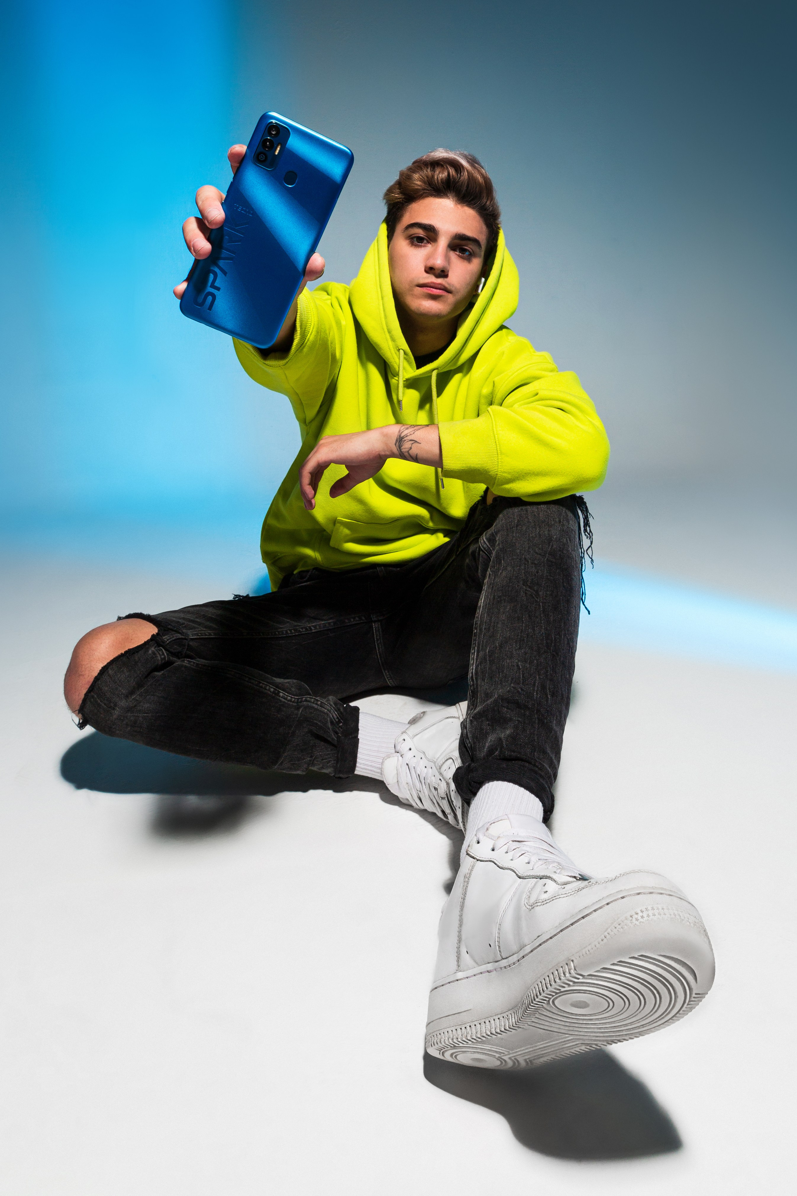 Tecno. Главная