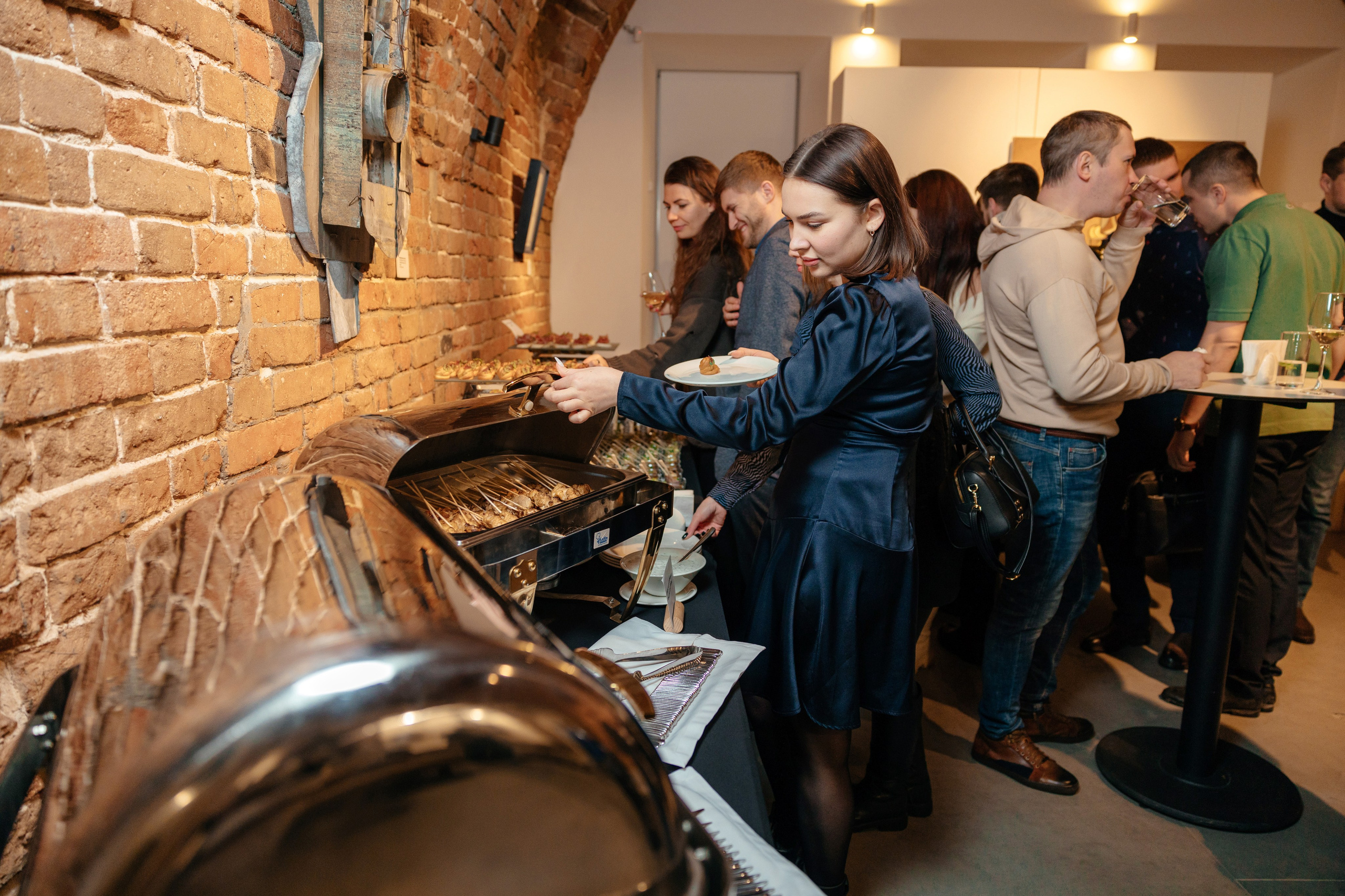 РЕГИНАС — презентация Chery EXEED. Фотограф для бизнеса Константин Брусницын в Екатеринбурге