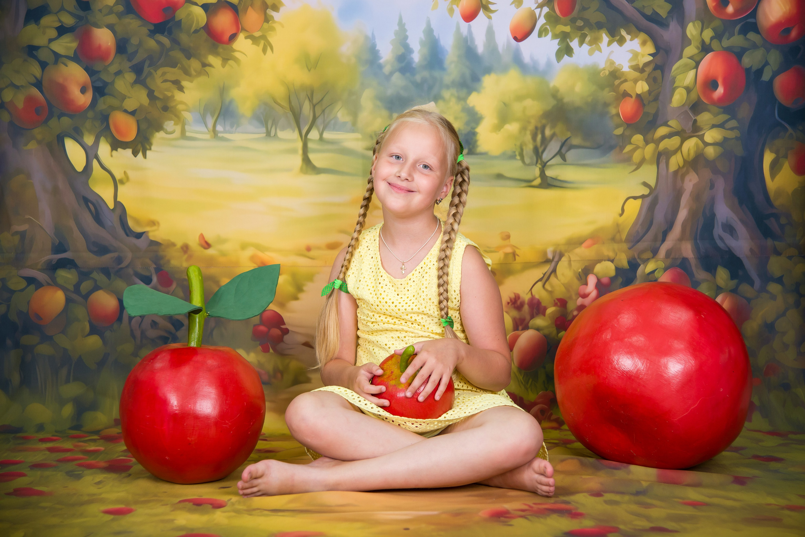 Яблоневый сад. Выпускные альбомы Ярославль