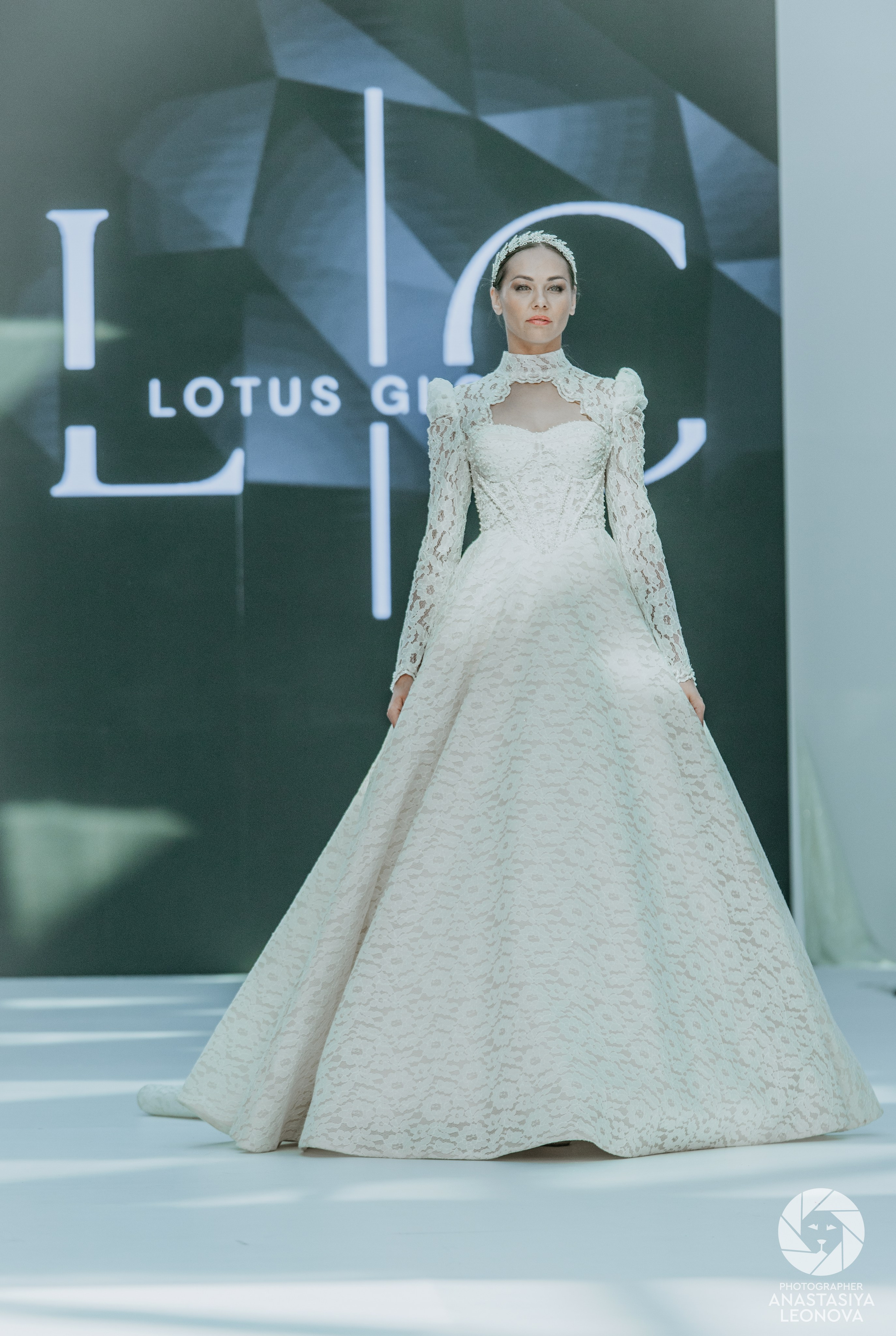 Fashion Week Türkiye [spring, 2025]. Anastasia Leonowa