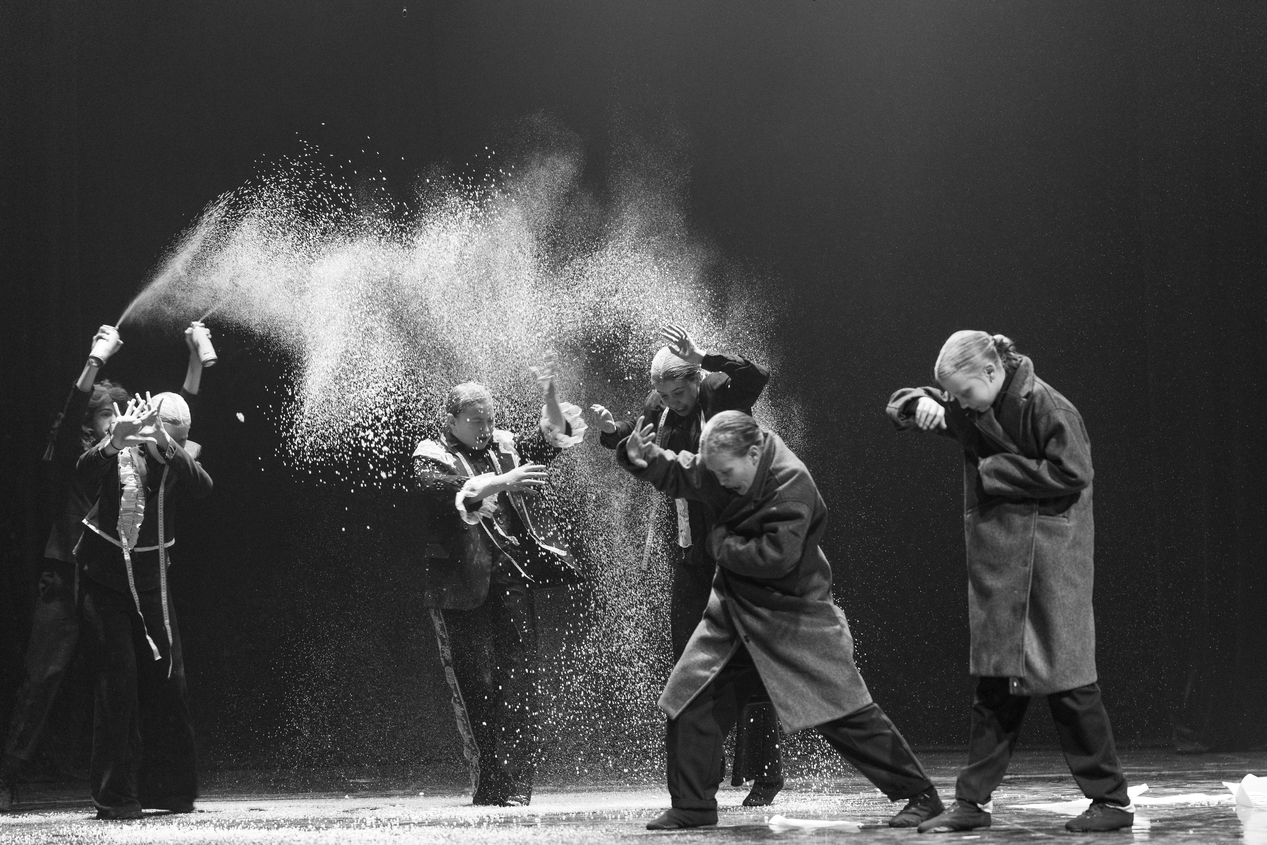 Гоголь. Зарисовки. Фотограф Сергей Ловкий