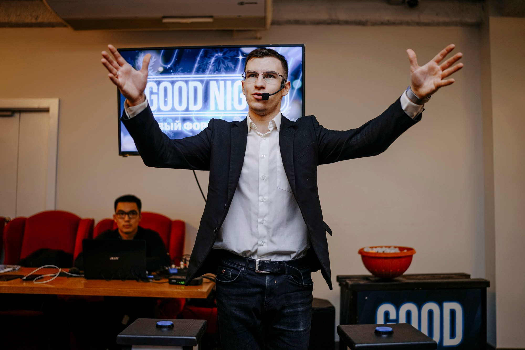 Практик | Тарантино пати. #фотокаквкино | Фотографирую людей