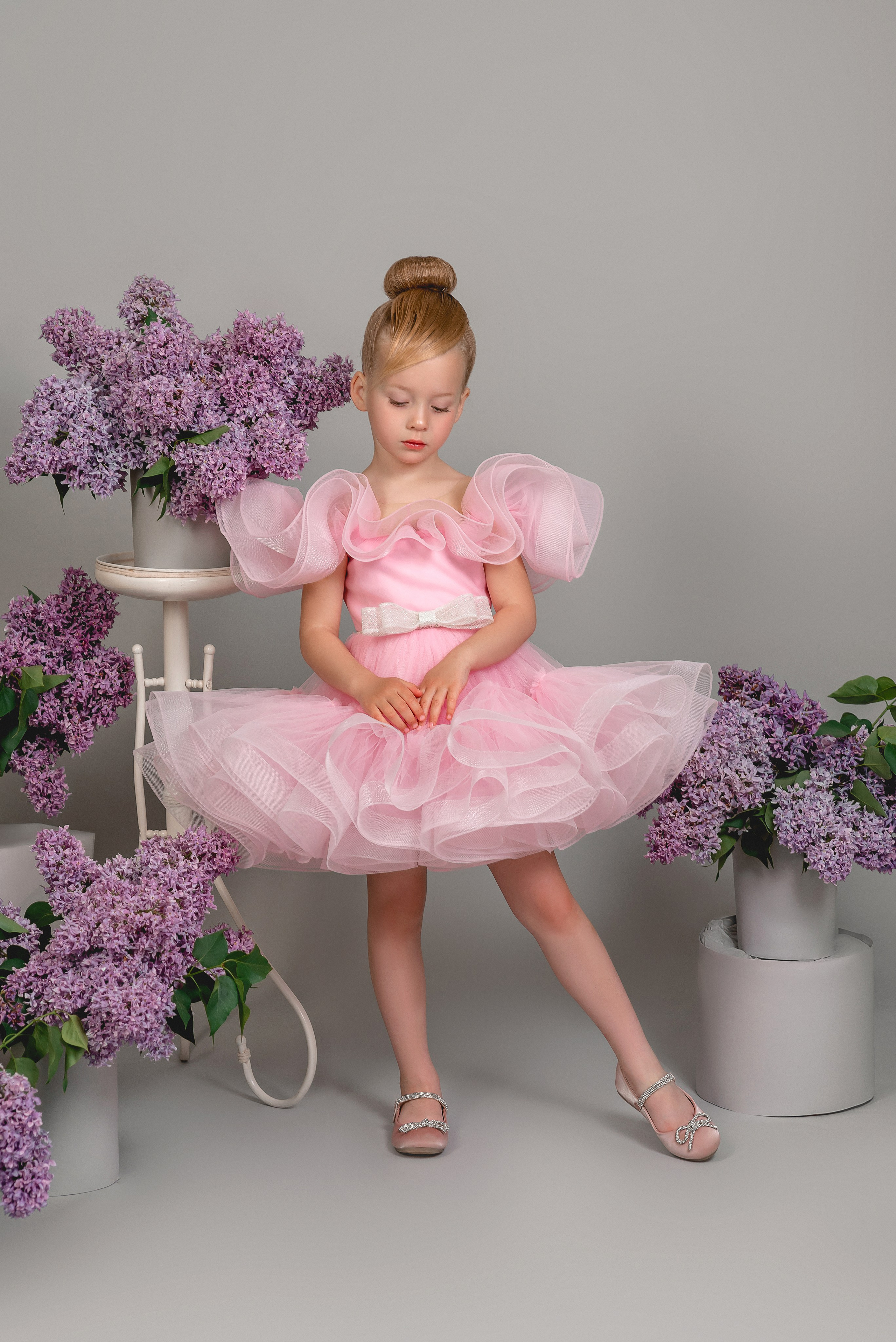 Полина в сирени и магнолии 2024. Семейный и детский фотограф Наталья Горда