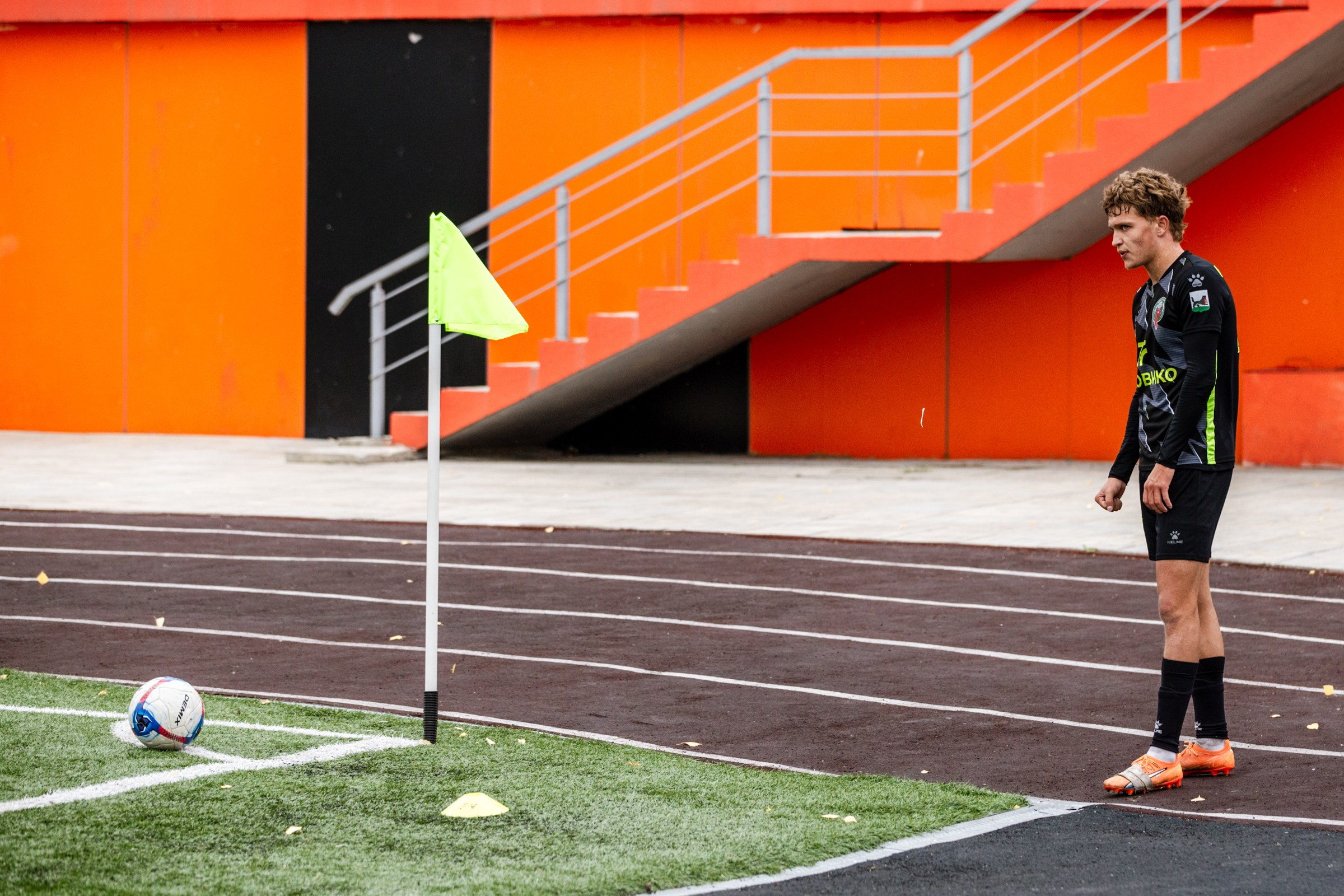 Первенство России по футболу LEON-Вторая лига Б | ФК Иркутск — Космос (Долгопрудный) | 14.09.25. Фотограф в Иркутске Евгения Айвазова