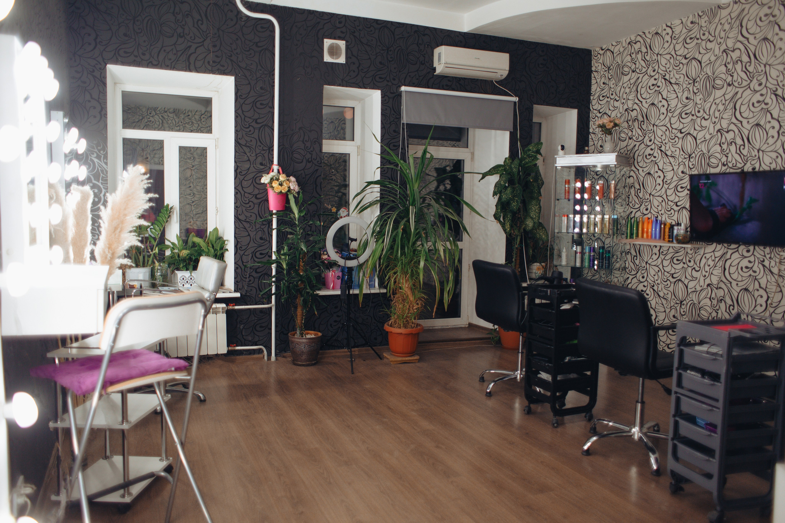 Интерьер салона. Главная