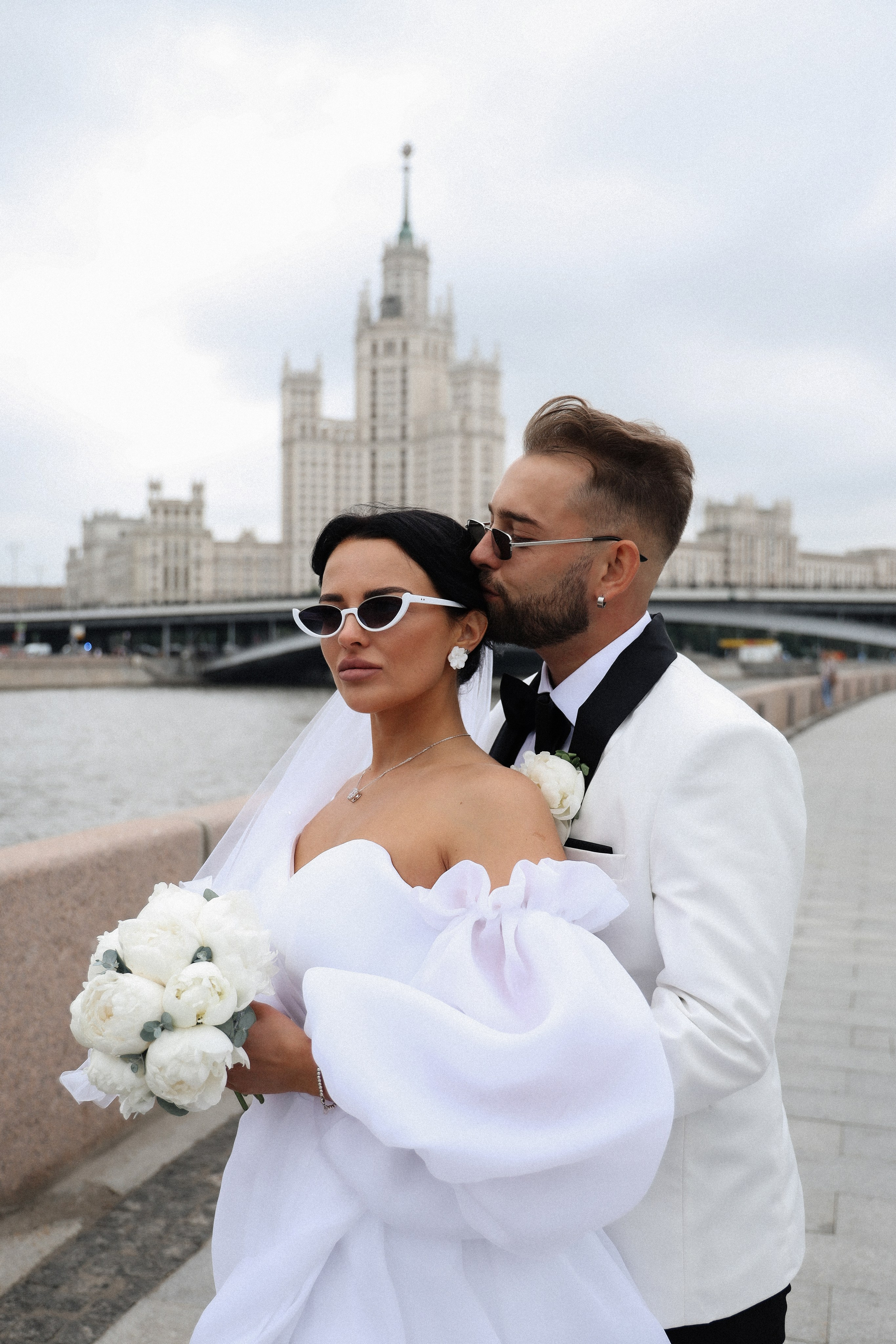 Т. + А. Роспись в Сити, прогулка по набережным Москвы. Семейный и lovestory фотограф в Москве Светлана Коняхина
