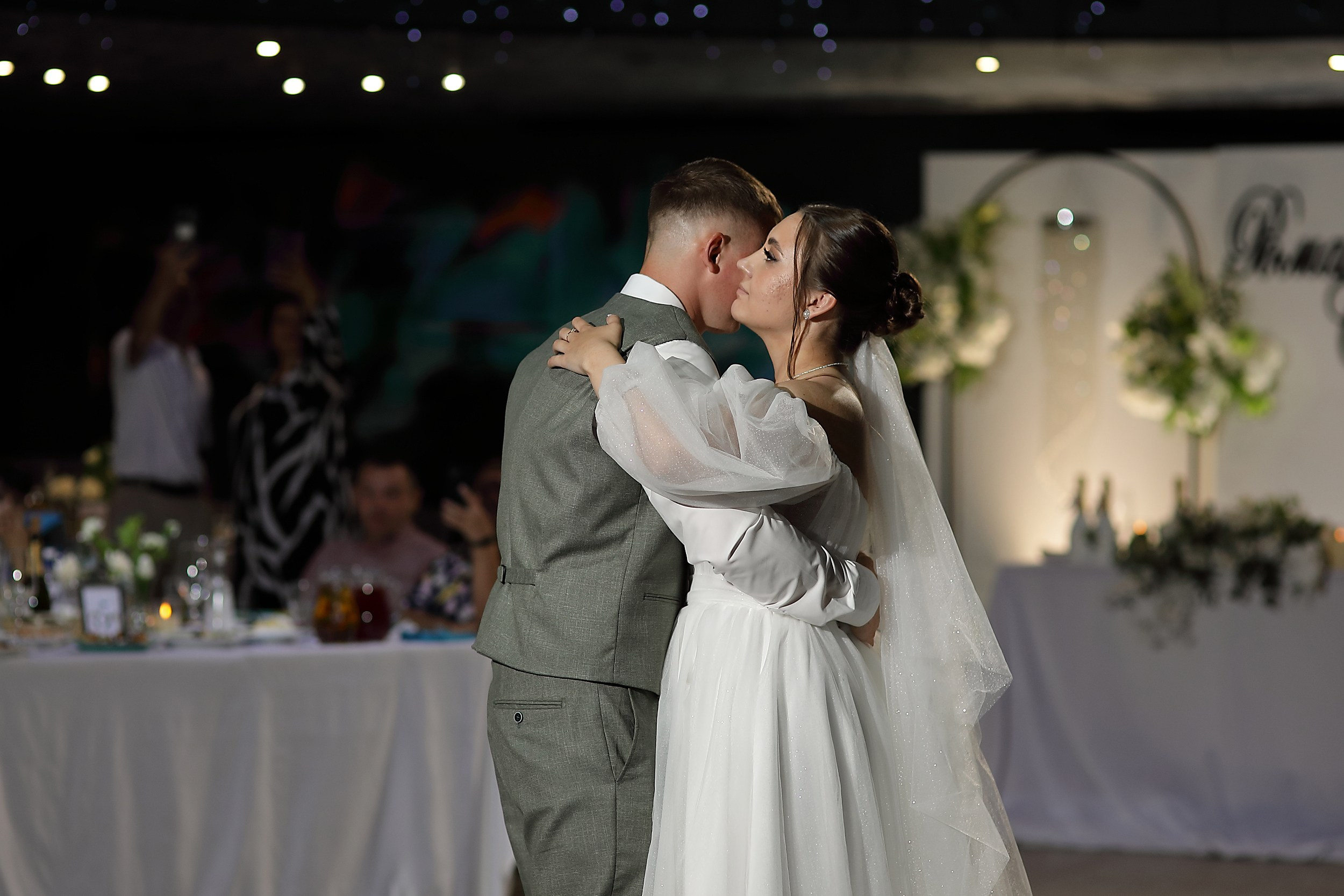 Роман и Софья. Свадебный и семейный фотограф и видеограф в Екатеринбурге Полянские Тимур и Анастасия