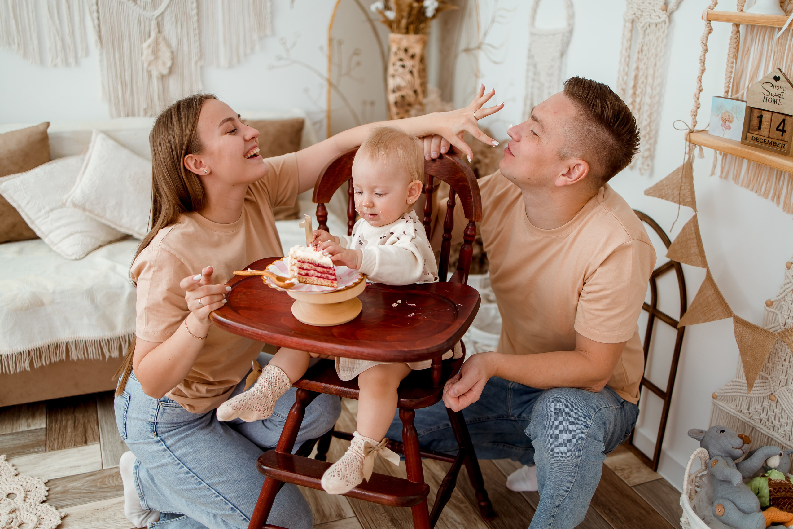 Есения, 1 годик. Семейный и детский фотограф в Железногорске Саламахо Ольга