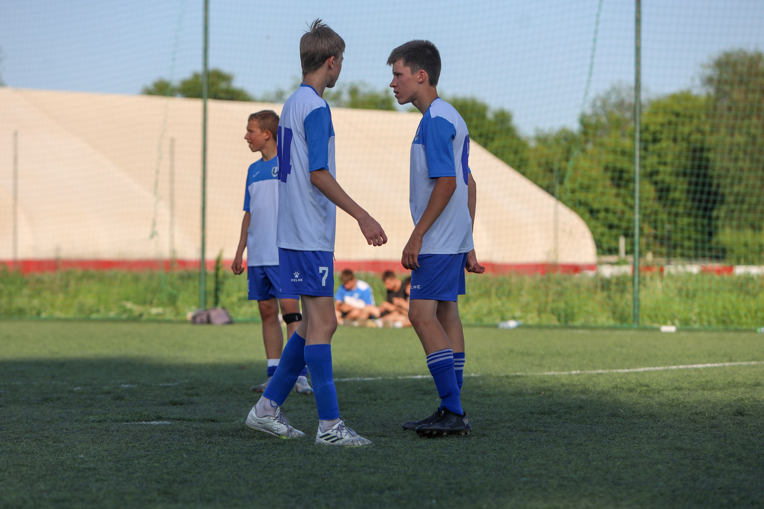 Кинель — Виктория Унион. Чемпионат СФПЛ. Молодежная футбольная лига U-15. Спортивный фотограф в Самаре