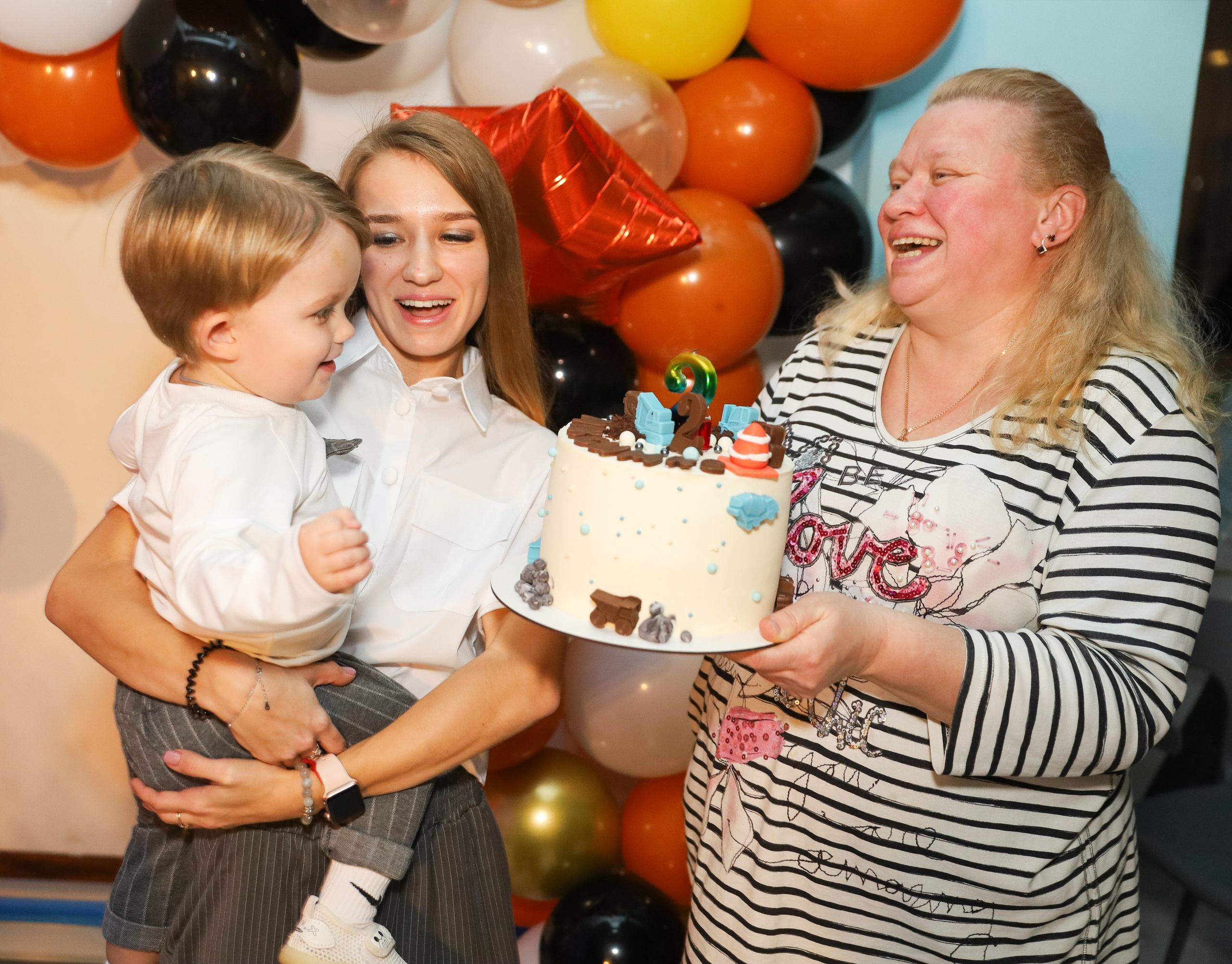 ДЕНЬ РОЖДЕНИЯ МАКСИМА 2 ГОДА. Фотограф мероприятий Ирина Каширина