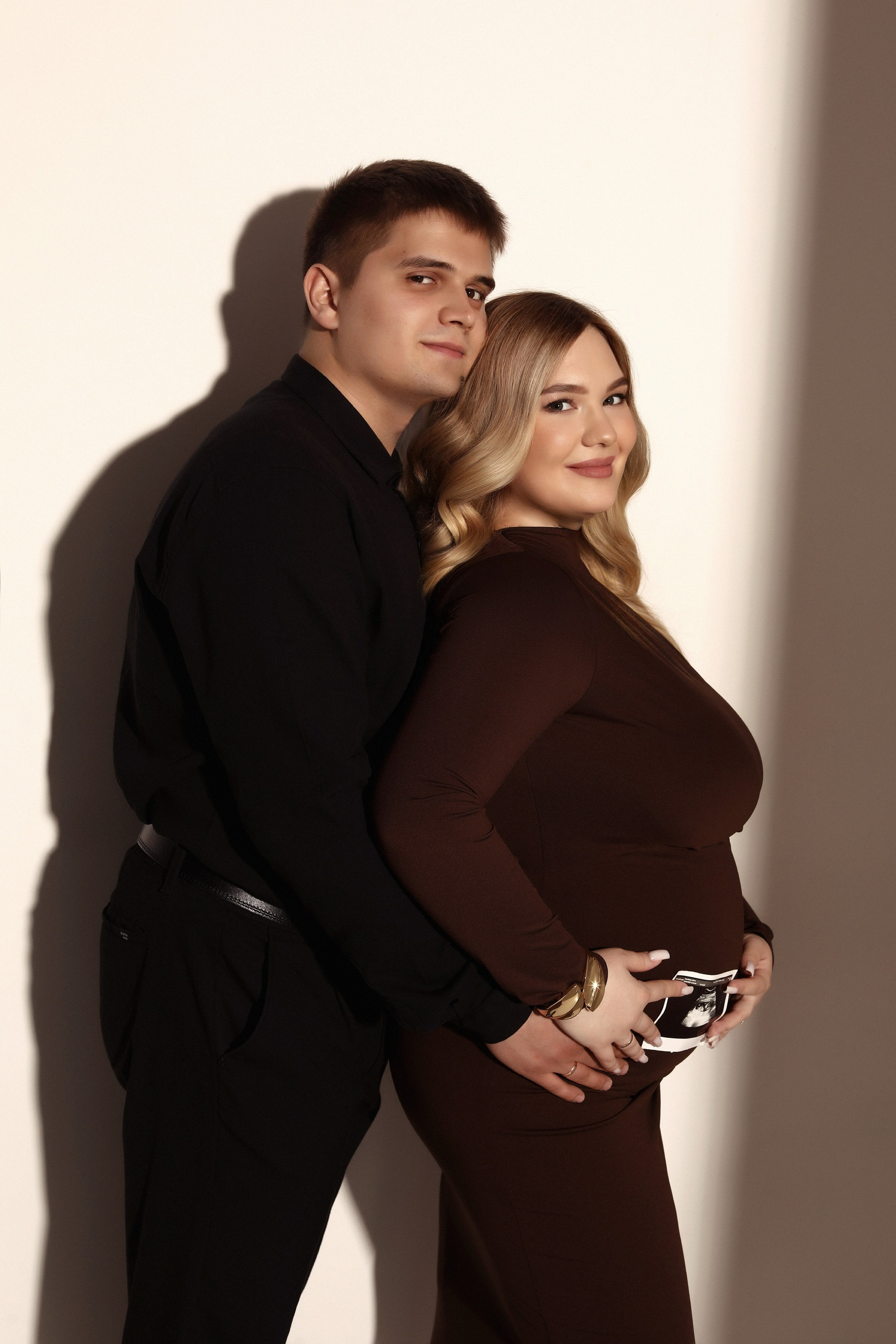 Беременная фотосессия. SASHA BUYANOVA PHOTO