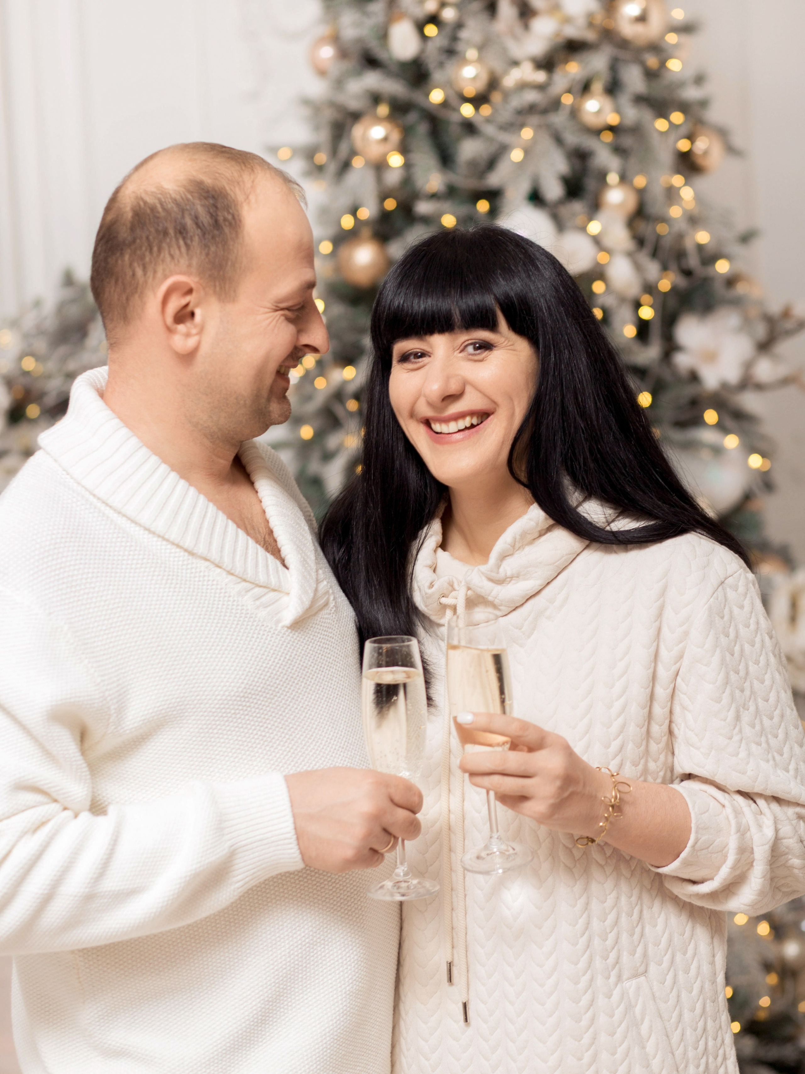Новогодняя фотосессия в студии в городе Ростове-на-Дону для Александра, Лии и Артёма