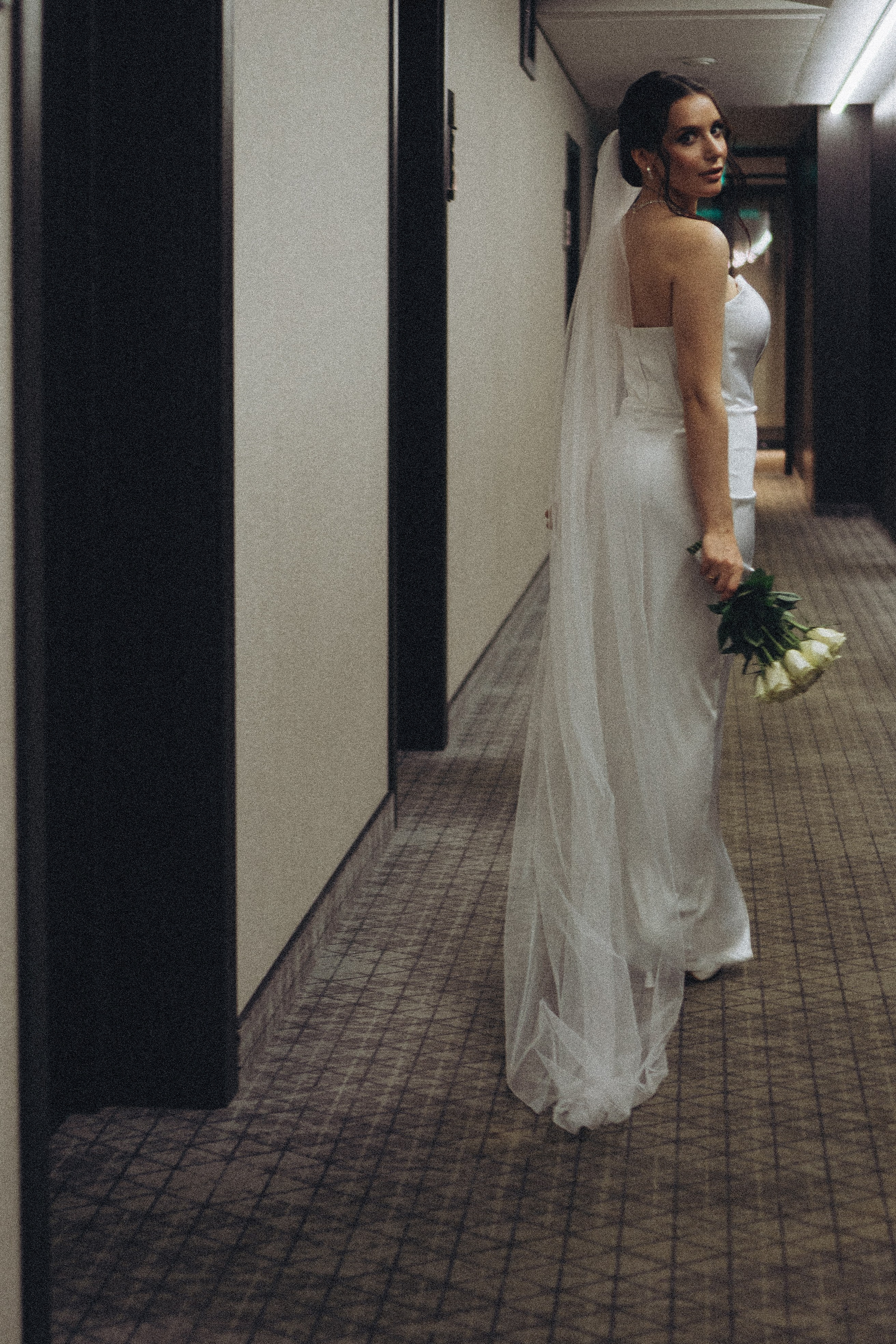 СВАДЕБНАЯ СЬЕМКА СБОРОВ ЖЕНИХА И НЕВЕСТЫ В ОТЕЛЕ И ТАКЖЕ ФОТОСЕССИИЯ В ОТЕЛЕЕ МЕГАПОЛИС БРЯНСК. Профессиональный фотограф, Санкт-Петербург — Виктория Богомолова