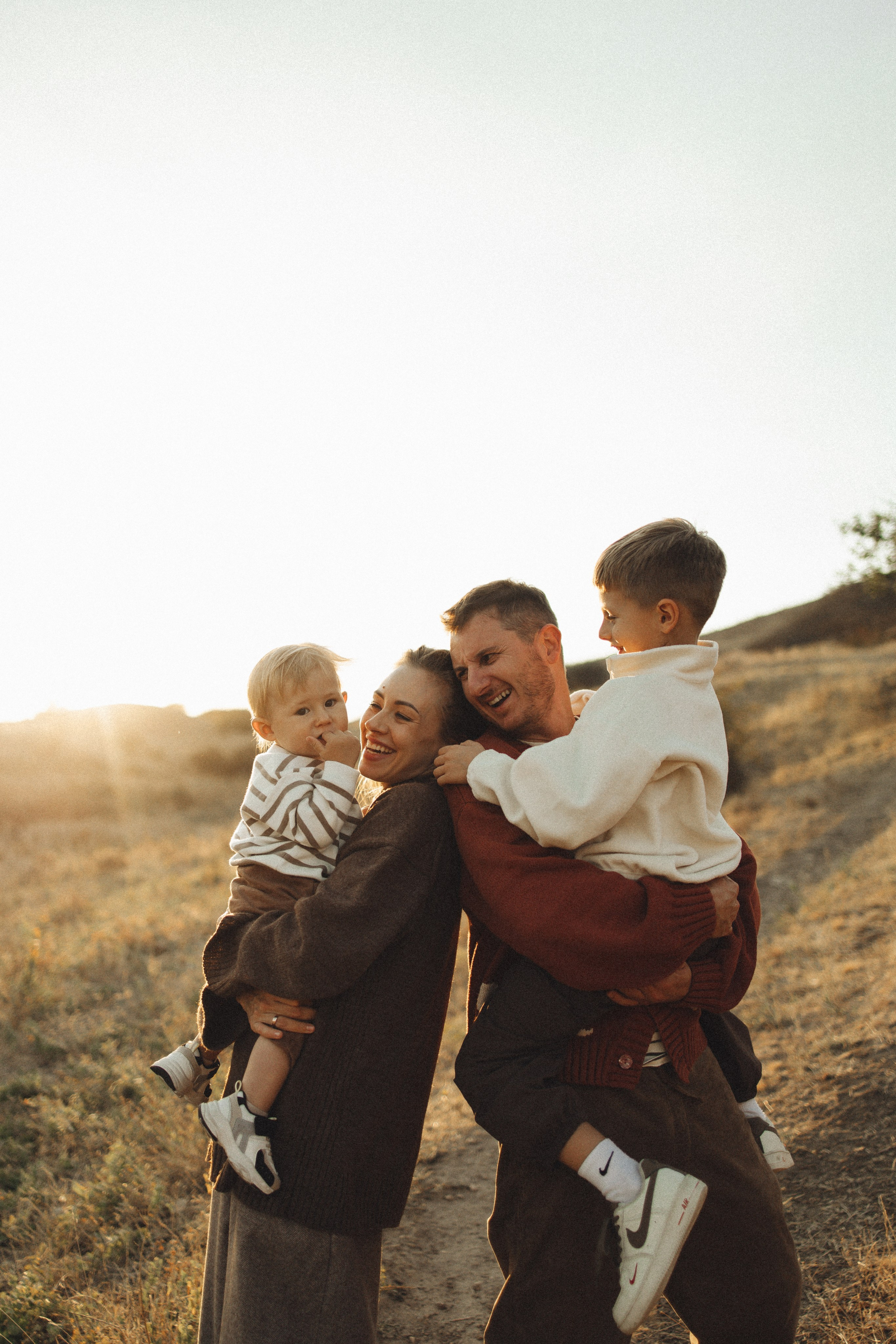 Семейная история, закат в Мержаново. Семейный и детский фотограф, таганрог, ростов-на-дону