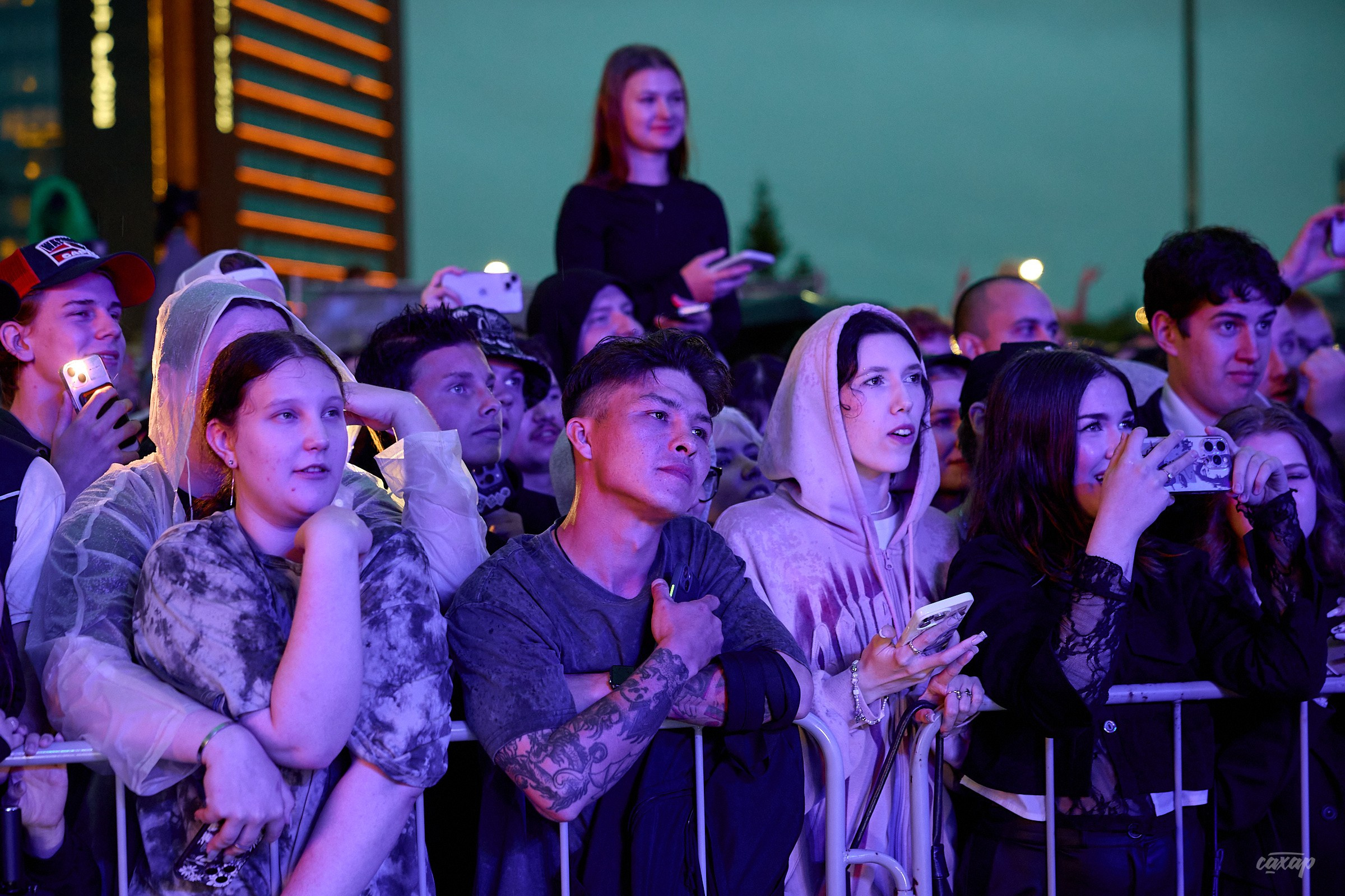 Sqwoz Bab. Профессиональный фотограф в Екатеринбурге Юра Сахар