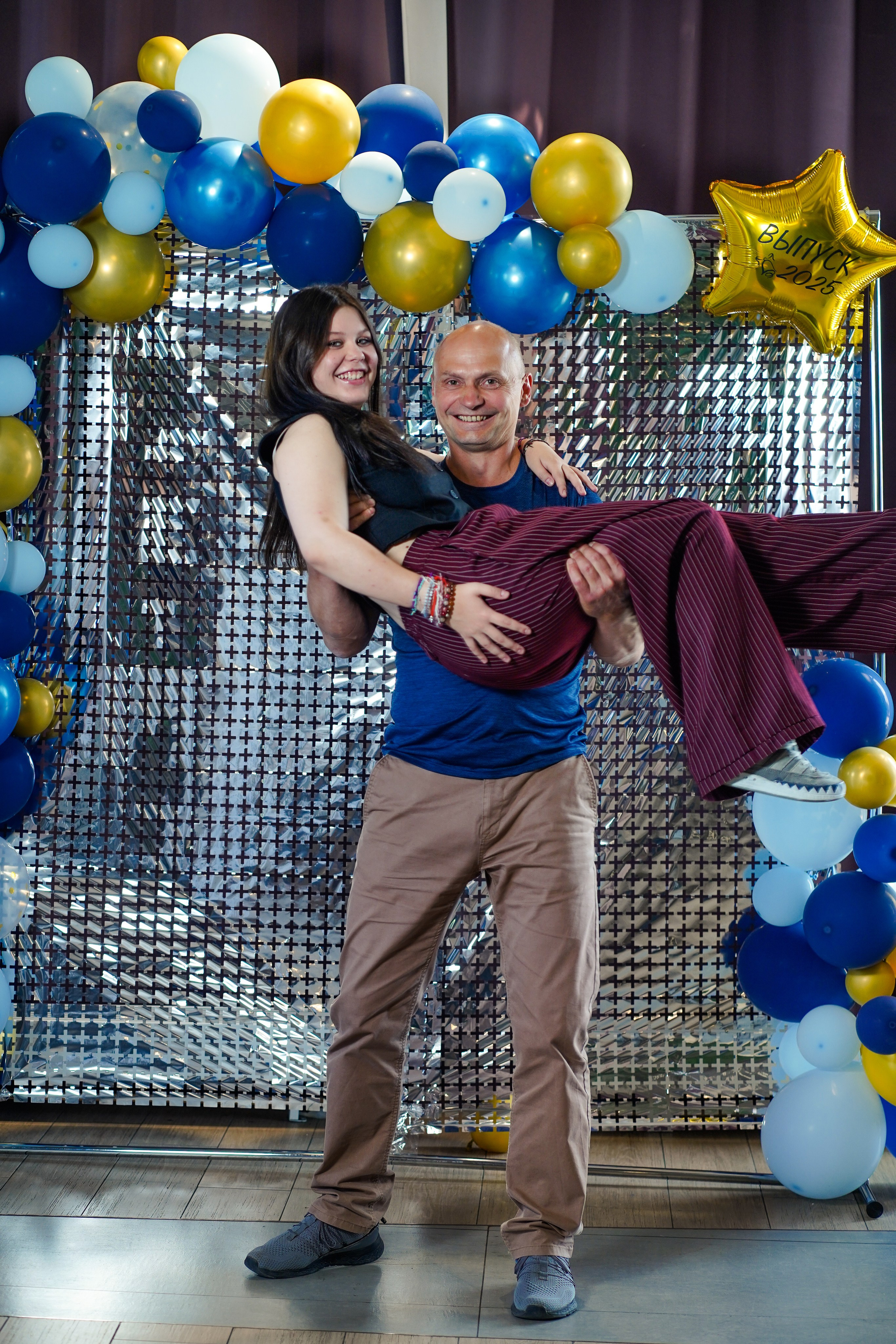 Выпускной вечер, гимназия № 40, 9 класс. Семейный и портретный фотограф в Екатеринбурге Анна Лобанова