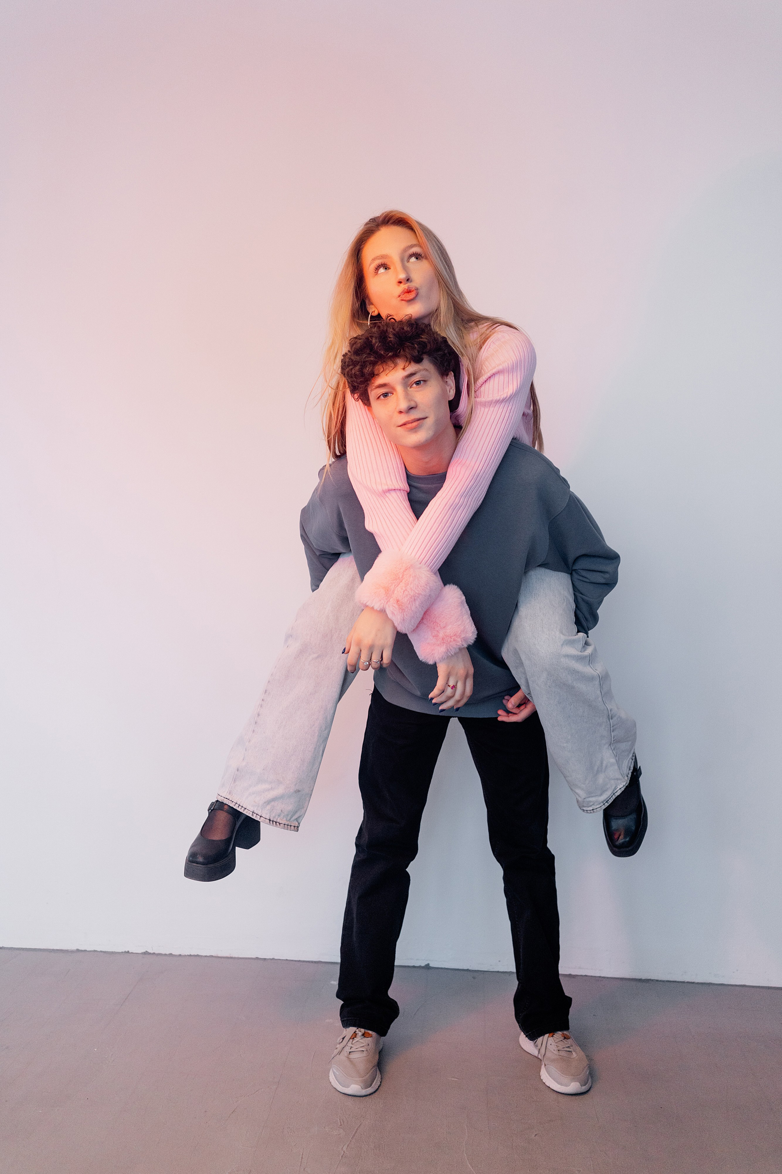 11 класс Студия. Фотограф Софья Володкина