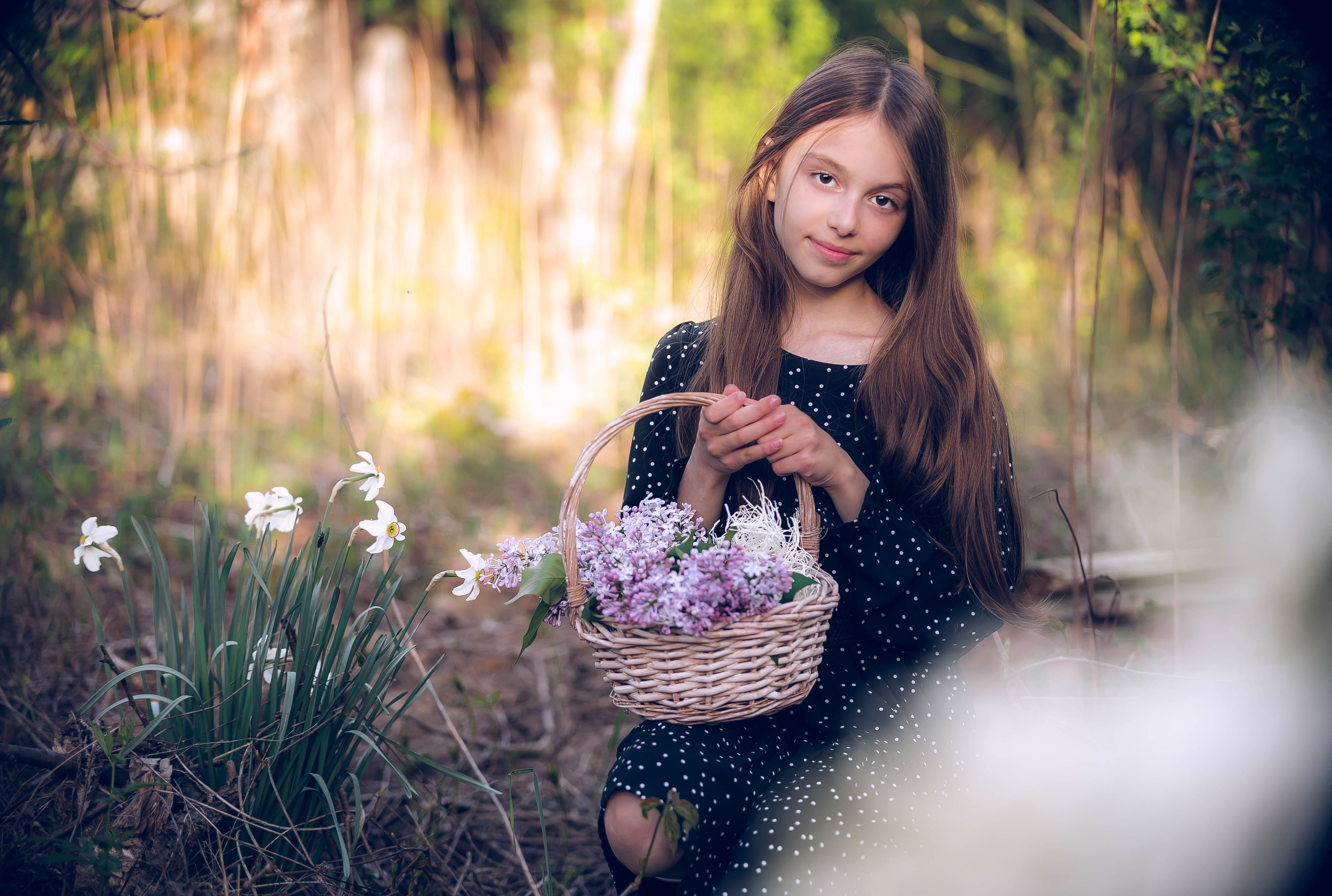 Анютка в сиреньке. Арт-фотограф Евгений Матвиенко