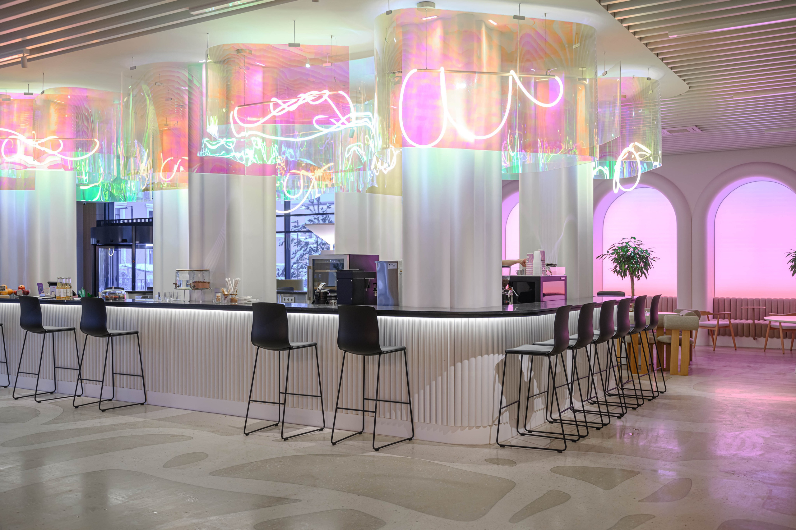 Фотосъемка мебели кофейни в холле аппартаментов Well. Интерьерный и репортажный фотограф в Санкт-Петербурге