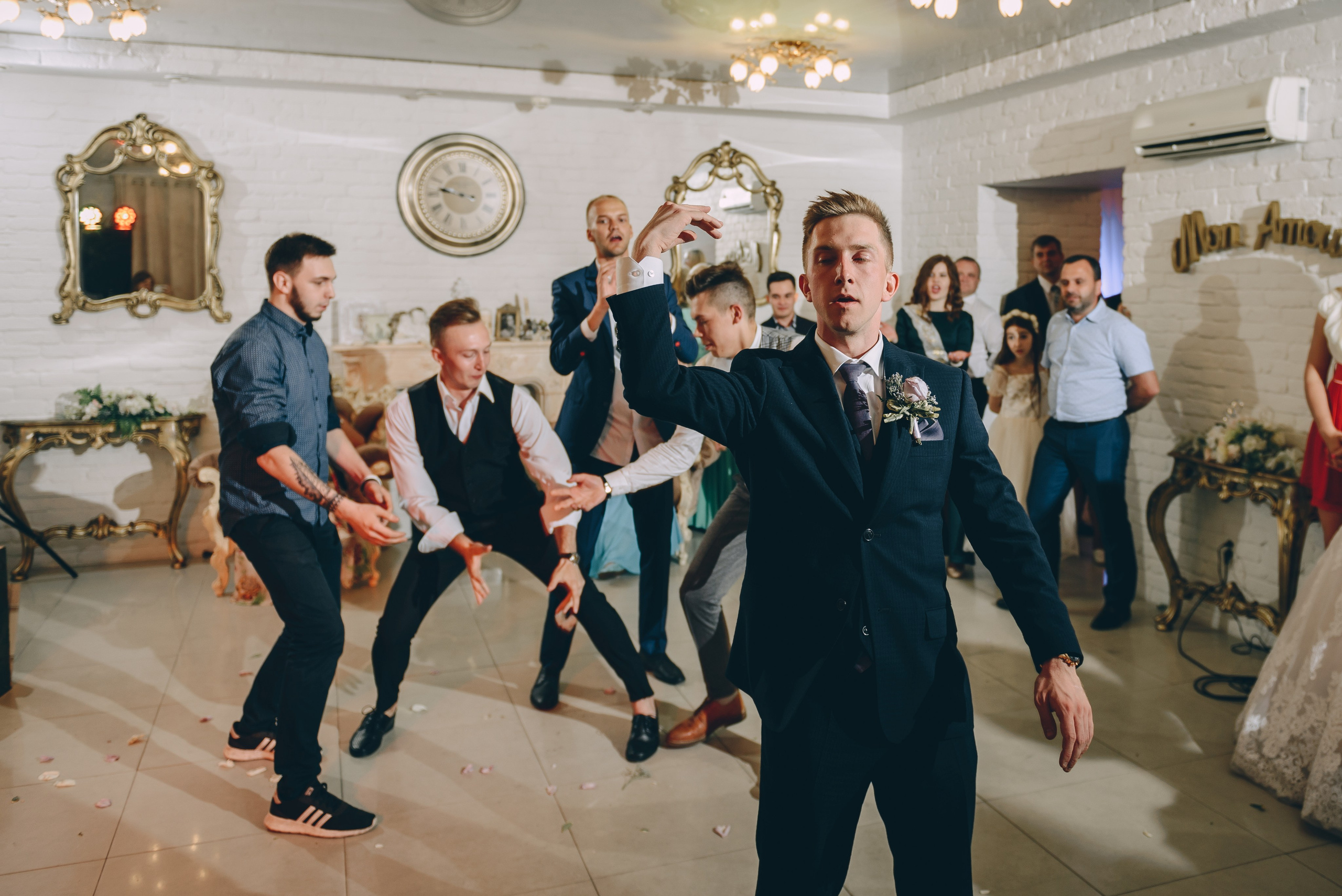 Джакузи и круассаны) Анатолий и Елена. Свадебный и семейный фотограф София Невская