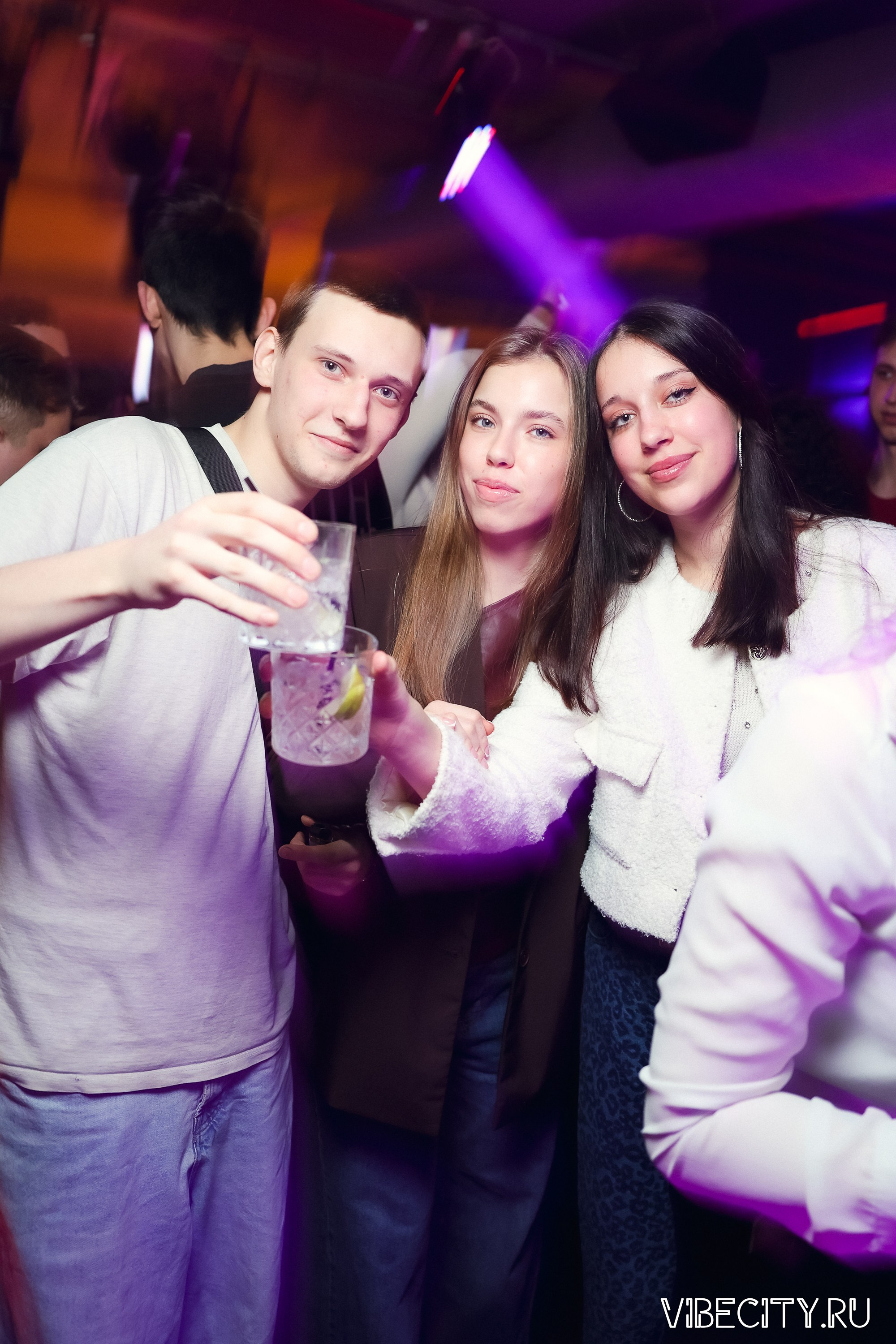 DOUBLE U. VIBECITY.RU Вайб Сити Ру Фоторепортажи Фотоотчеты Калининград