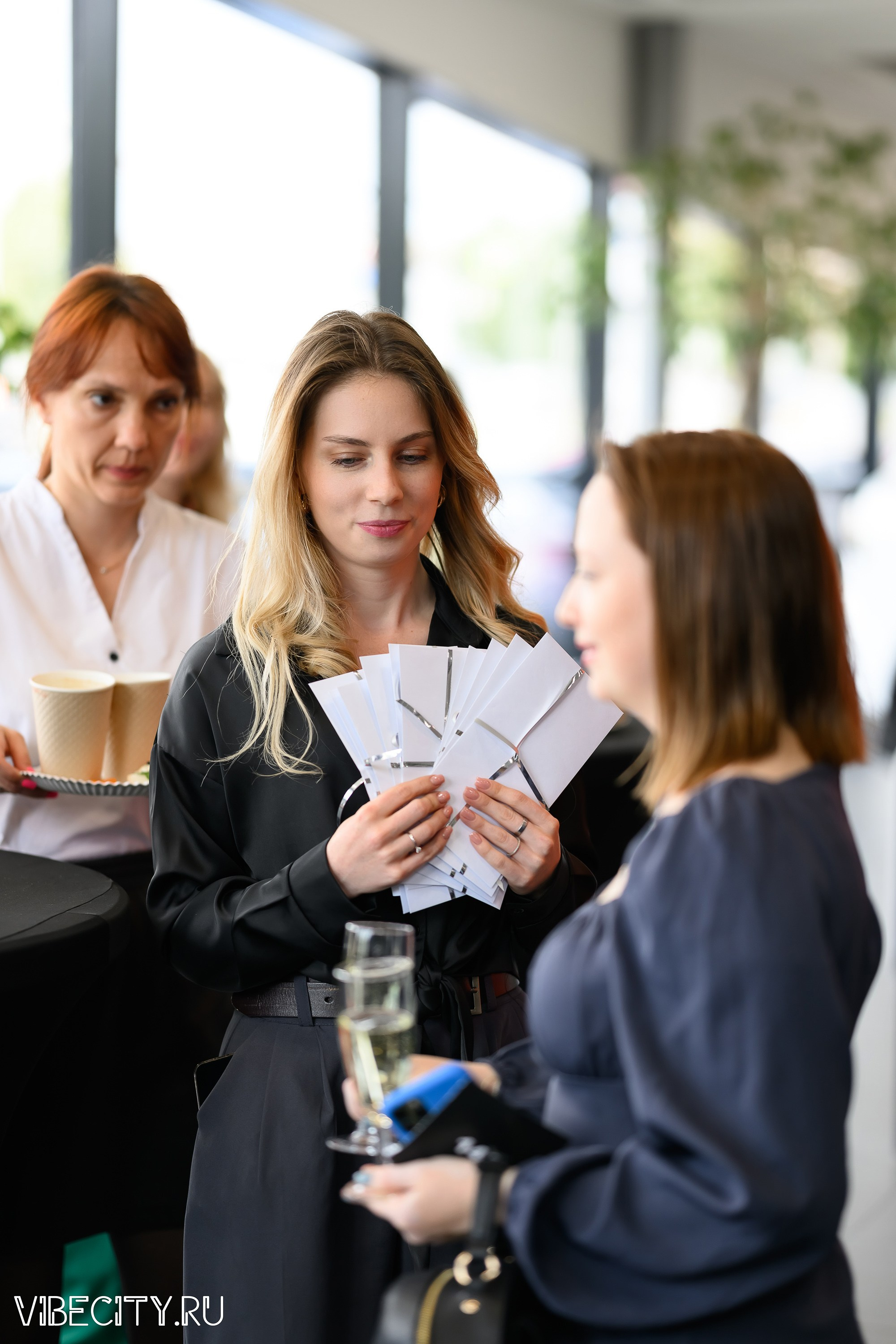 Презентация Geely Manjaro. VIBECITY.RU Вайб Сити Ру Фоторепортажи Фотоотчеты Калининград