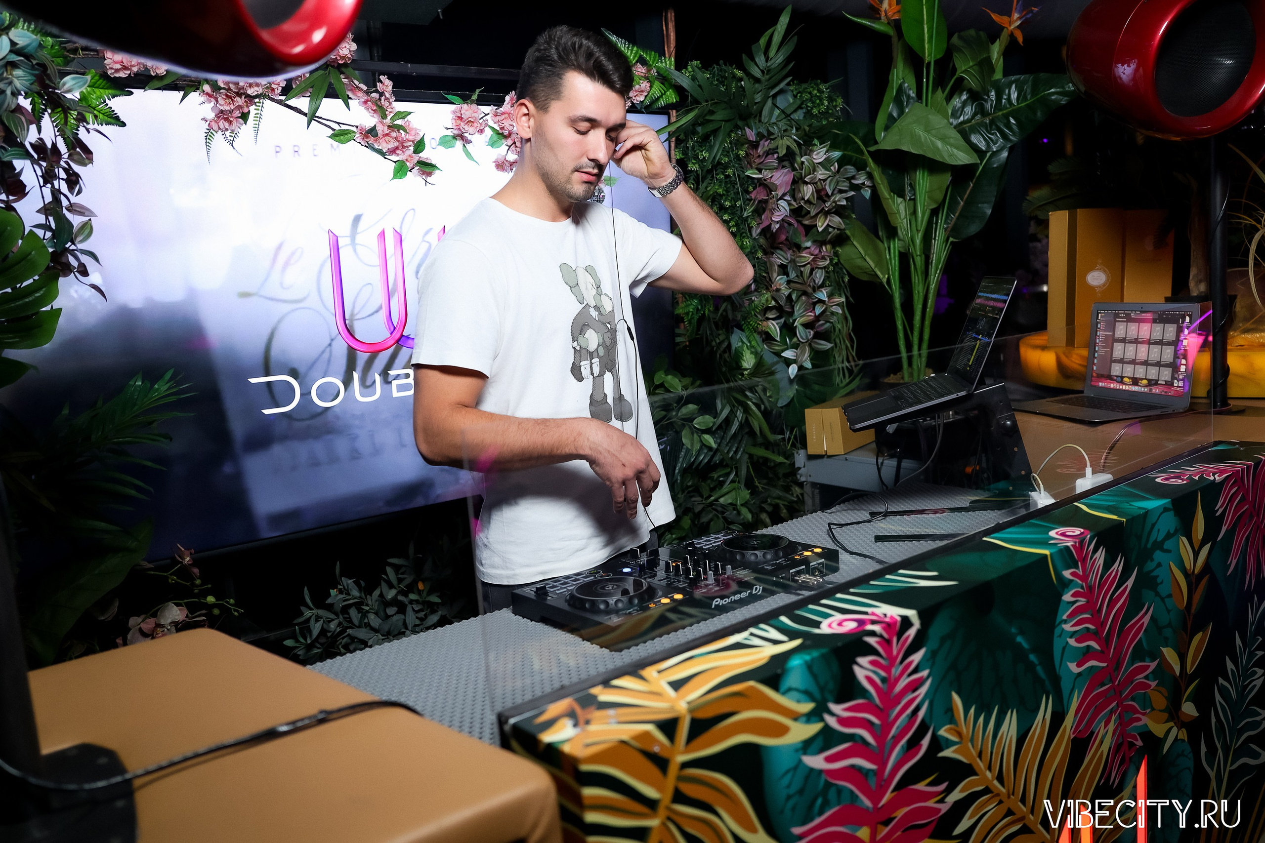 DOUBLE U. VIBECITY.RU Вайб Сити Ру Фоторепортажи Фотоотчеты Калининград