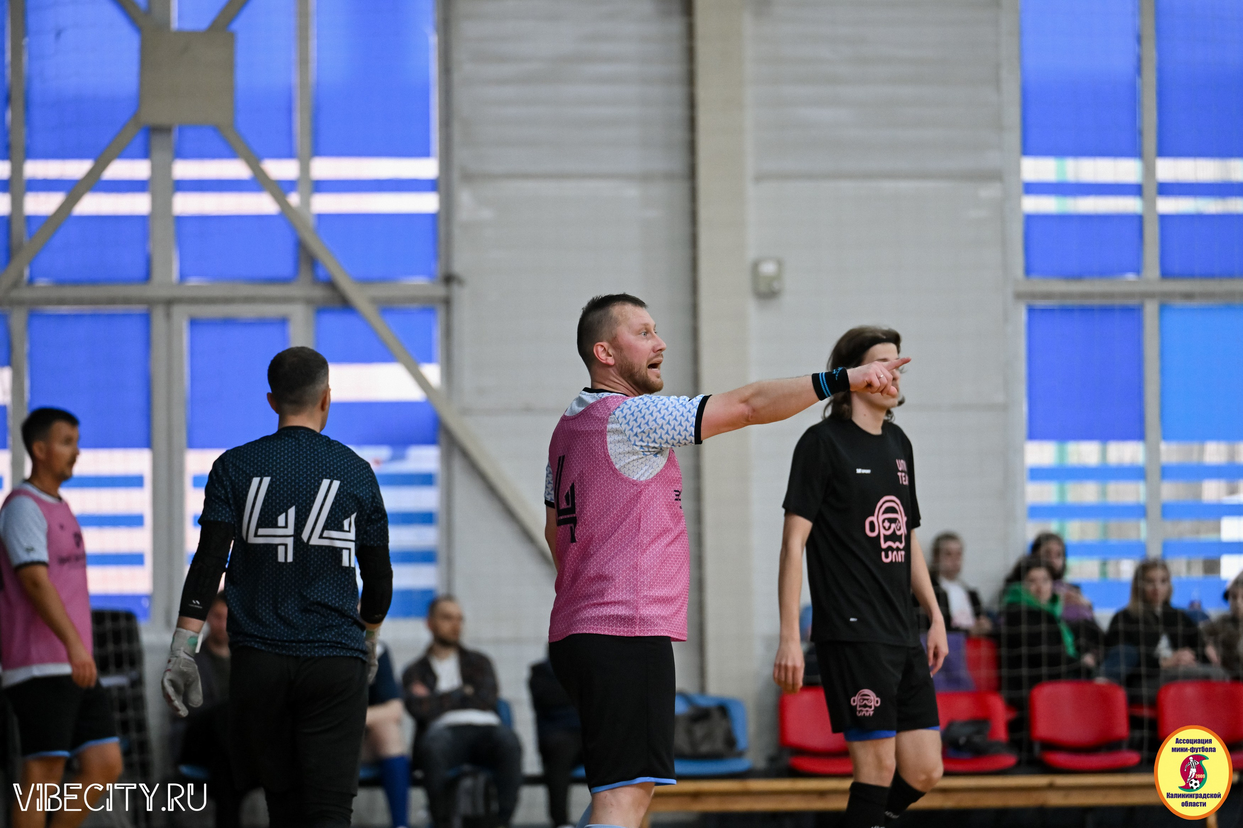 8 тур Корпоративной Бизнес-Лиги по футзалу. VIBECITY.RU Вайб Сити Ру Фоторепортажи Фотоотчеты Калининград