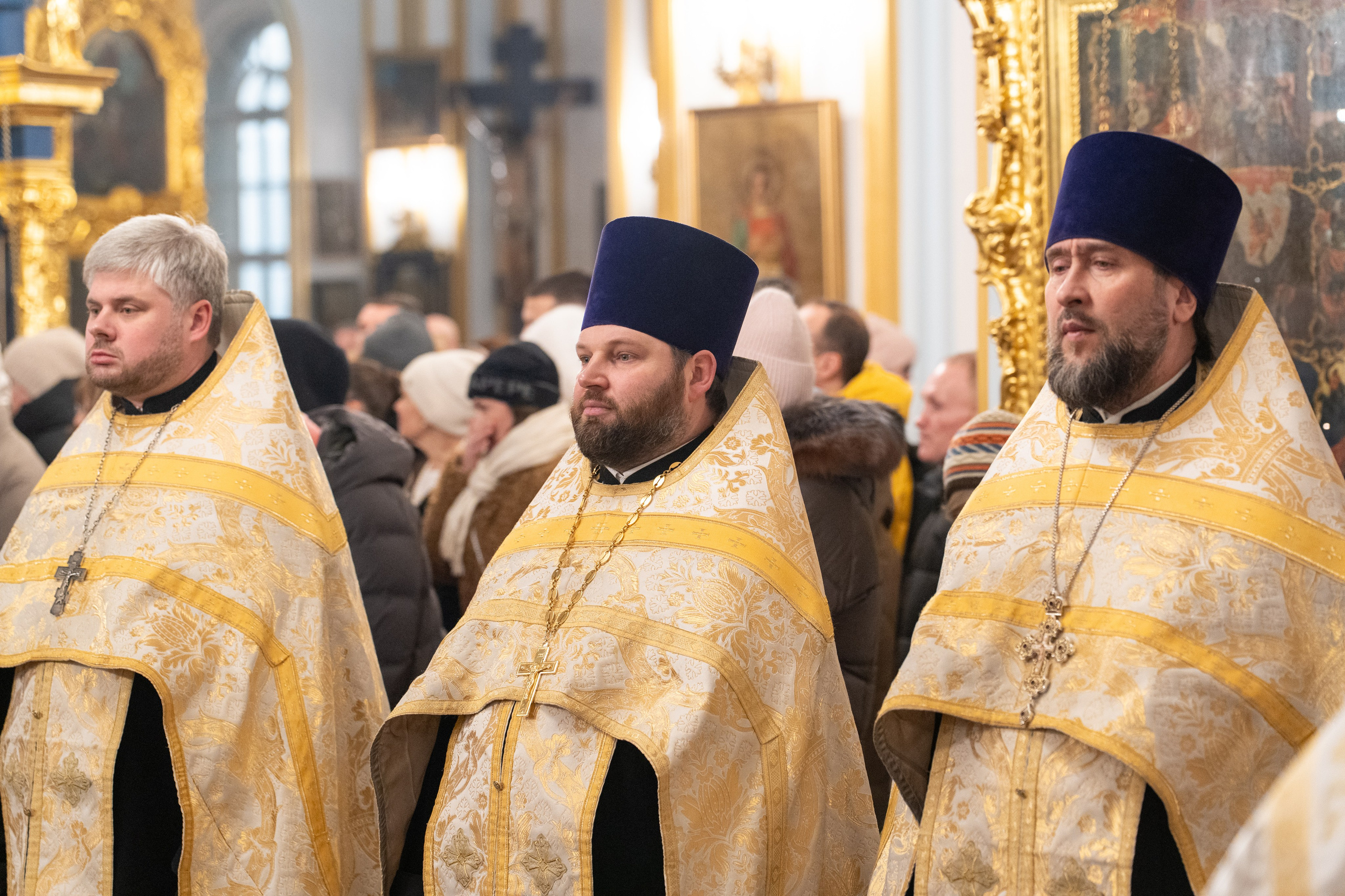 Праздничное бдение в Николо-Богоявленском морском соборе. НИКОЛО-БОГОЯВЛЕНСКИЙ МОРСКОЙ СОБОР