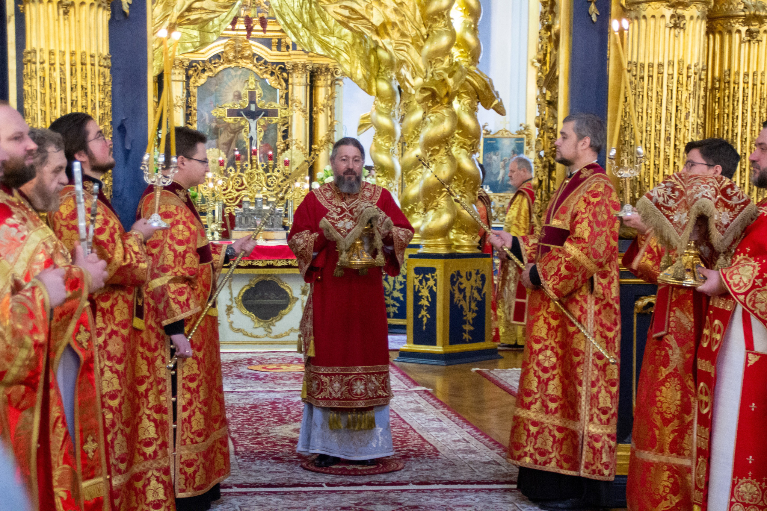 ПЕРЕНЕСЕНИЕ МОЩЕЙ СВЯТИТЕЛЯ НИКОЛАЯ ЧУДОТВОРЦА ИЗ МИР ЛИКИЙСКИХ В БАР. НИКОЛО-БОГОЯВЛЕНСКИЙ МОРСКОЙ СОБОР