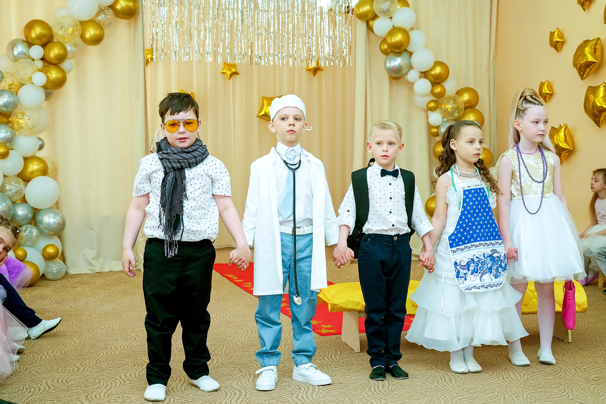 Фотосъемка видеосъёмка фотограф видеооператор новогодних утренников  в. Фотограф, видеооператор Нина Коршунова