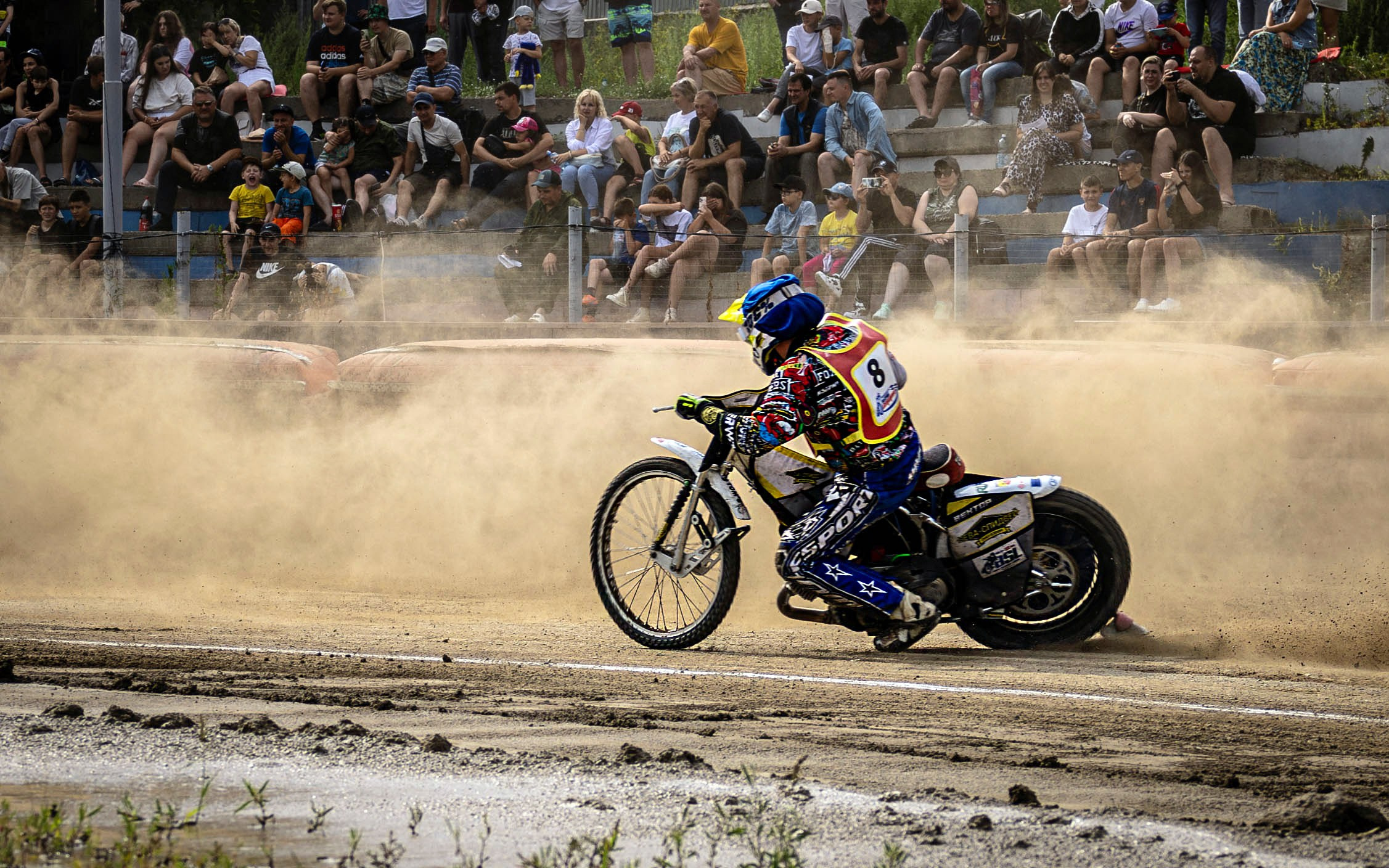 Мотогонки на гаревой дорожке. Bertran Ordo