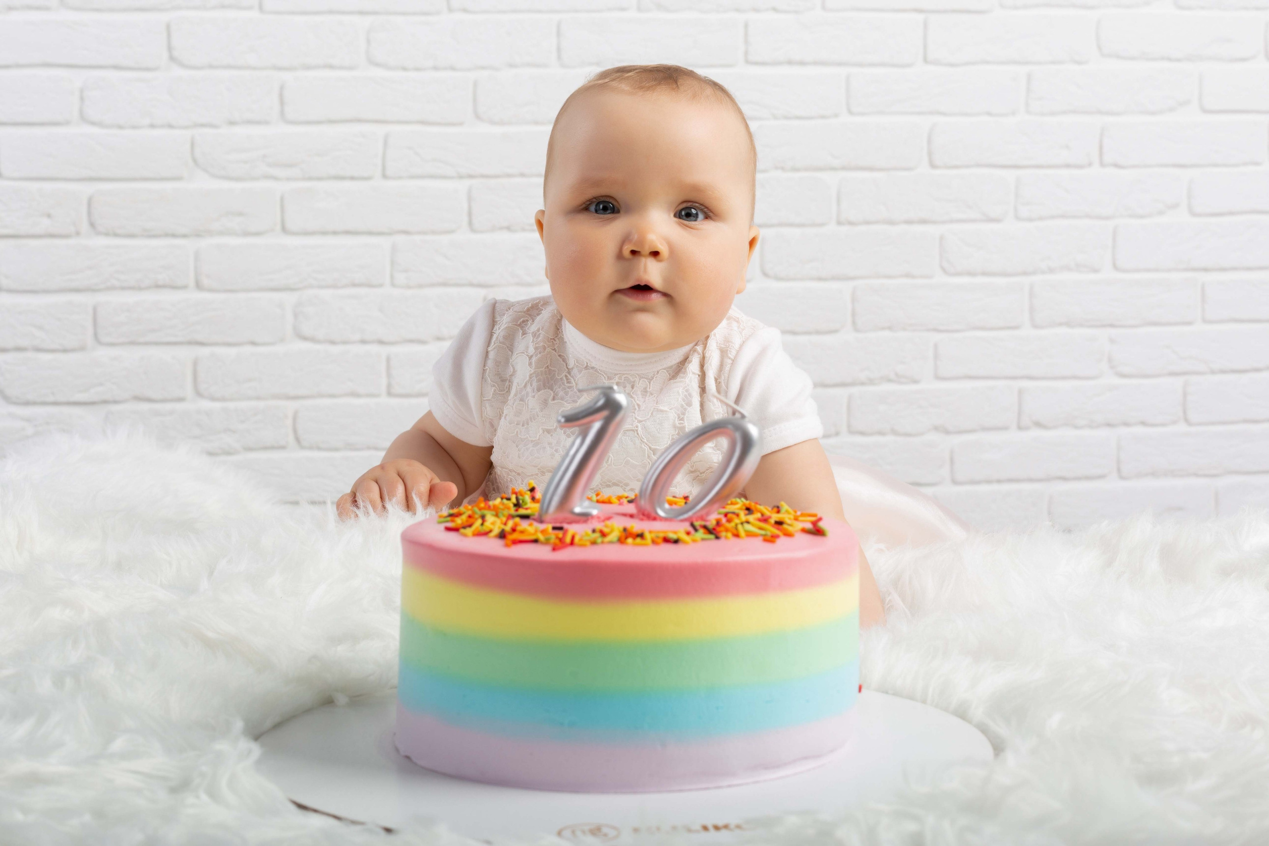 Фотосессия на один годик. Фотостудия Алматы. Семейная и детская фотостудия Family studio.Фотограф Алматы