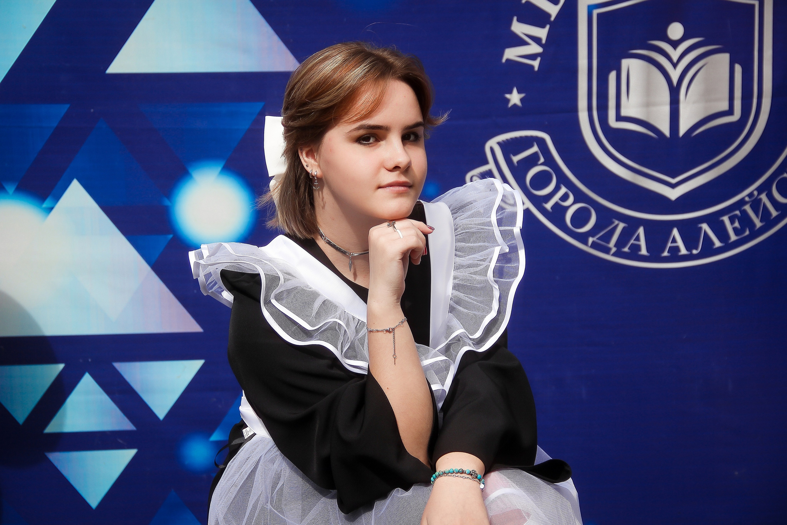 9-11 классы СЪЁМКИ ВЫПУСКНЫХ И ПОСЛЕДНИХ ЗВОНКОВ. Выпускные альбомы для школ и Детских садов в Барнауле /Выпускные/Свадебные/Детские/Семейные и др. виды съёмок /Фотограф Вера Валейко