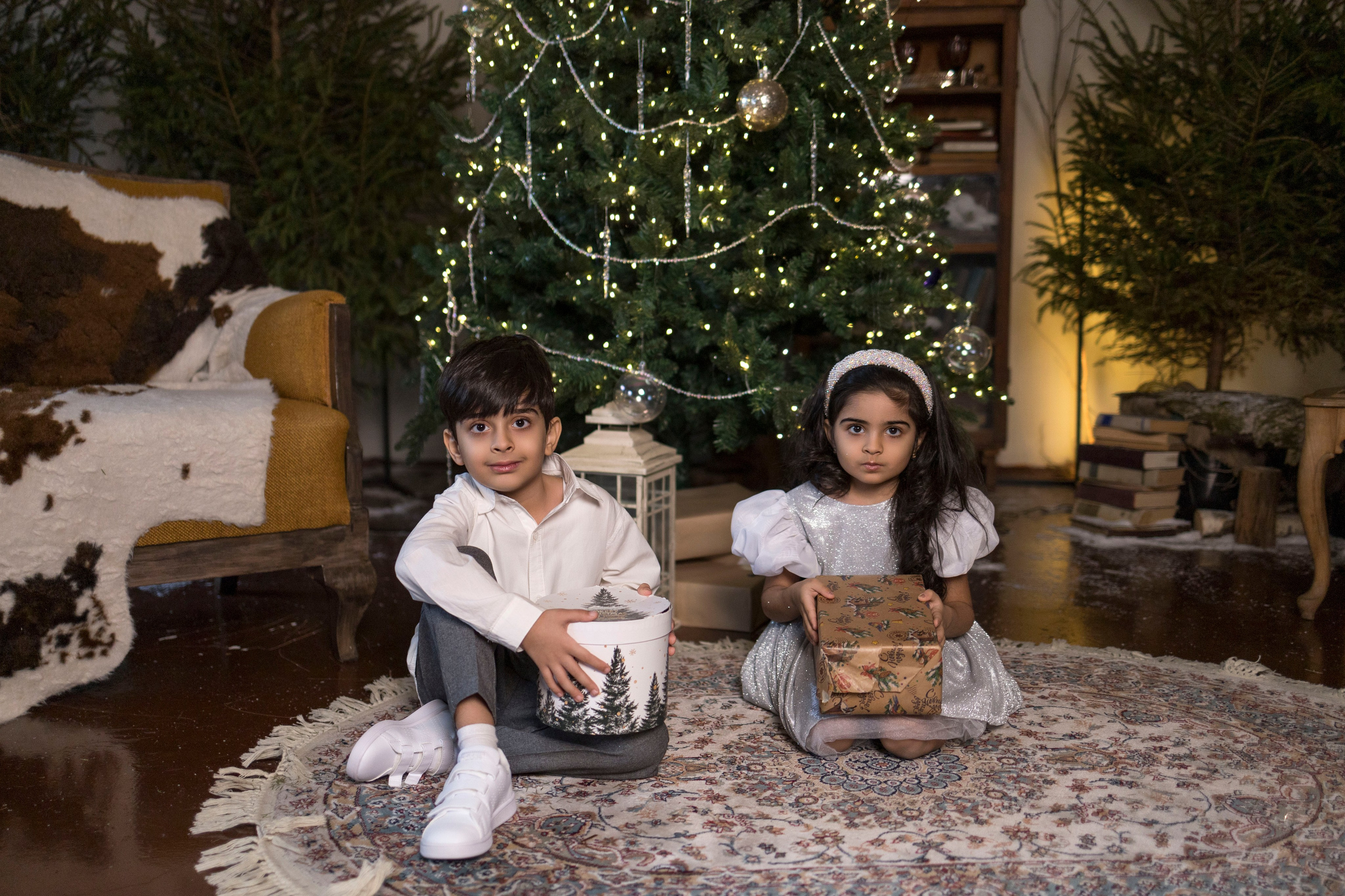 Братик и сестричка в Новый год. Фотограф в Одинцово и Москве Анастасия Летовальцева