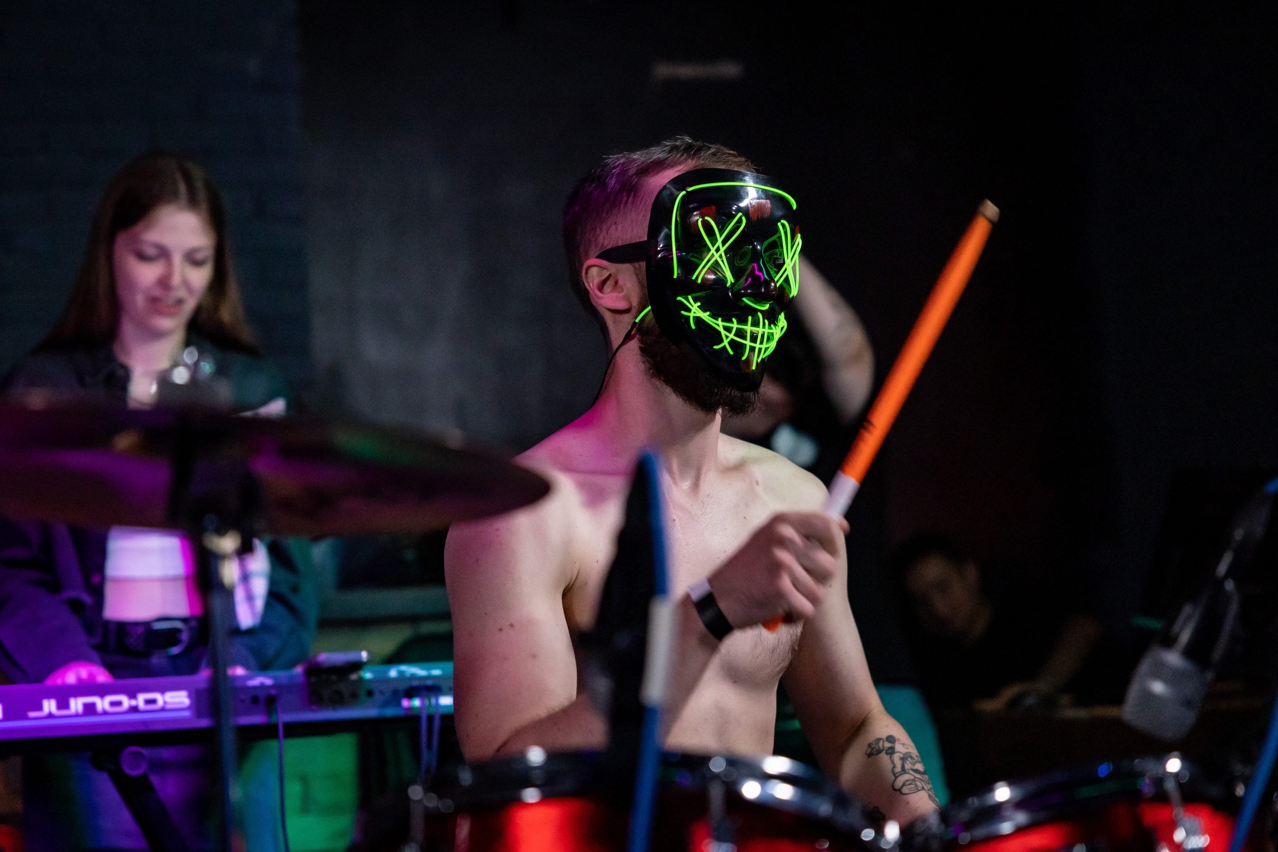 Концерт «Не Школа Барабанов» в Клубе «SOVA». Фотограф Владимир Охрименко