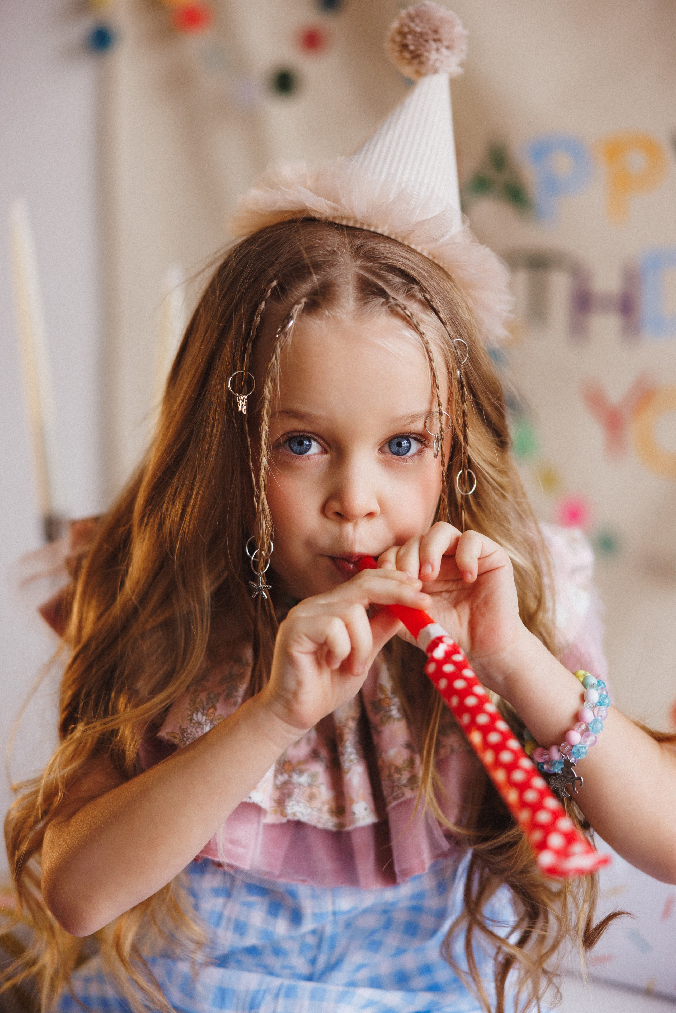 Яркая, весёлая фотосессия к Дню рождения. Фотостудия «Mestone», город Краснодар. Семейный и детский фотограф в Краснодаре Анна Трашкова